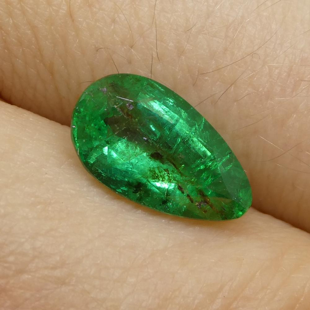 Description:

Gem Type: Emerald 
Number of Stones: 1
Weight: 1.8 cts
Measurements: 11.11x6.46x4.41mm
Shape: Pear
Cutting Style Crown: Brilliant Cut
Cutting Style Pavilion: Step Cut 
Transparency: Transparent
Clarity: Moderately Included: Inclusions
