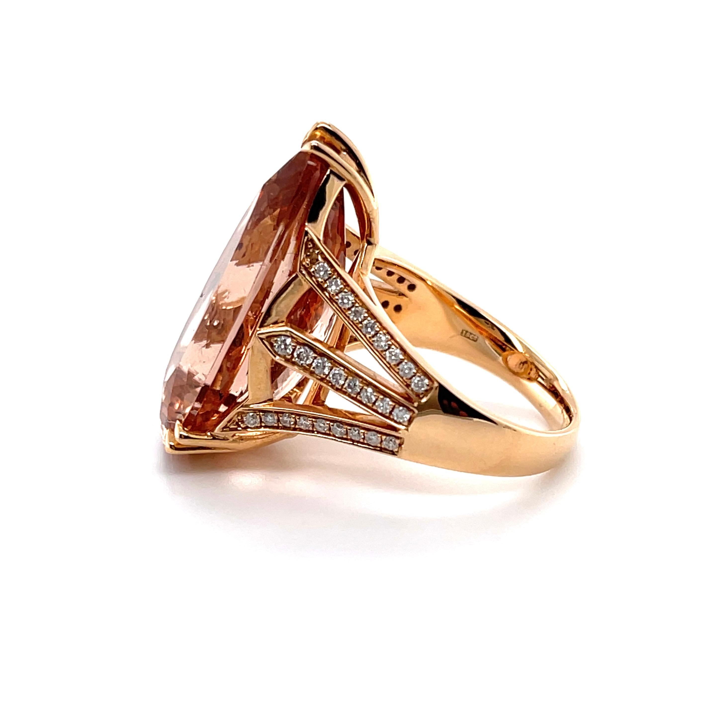 Im Angebot: 18 Karat Roségold 17,83 Karat Morganit und Diamant Ring () 3