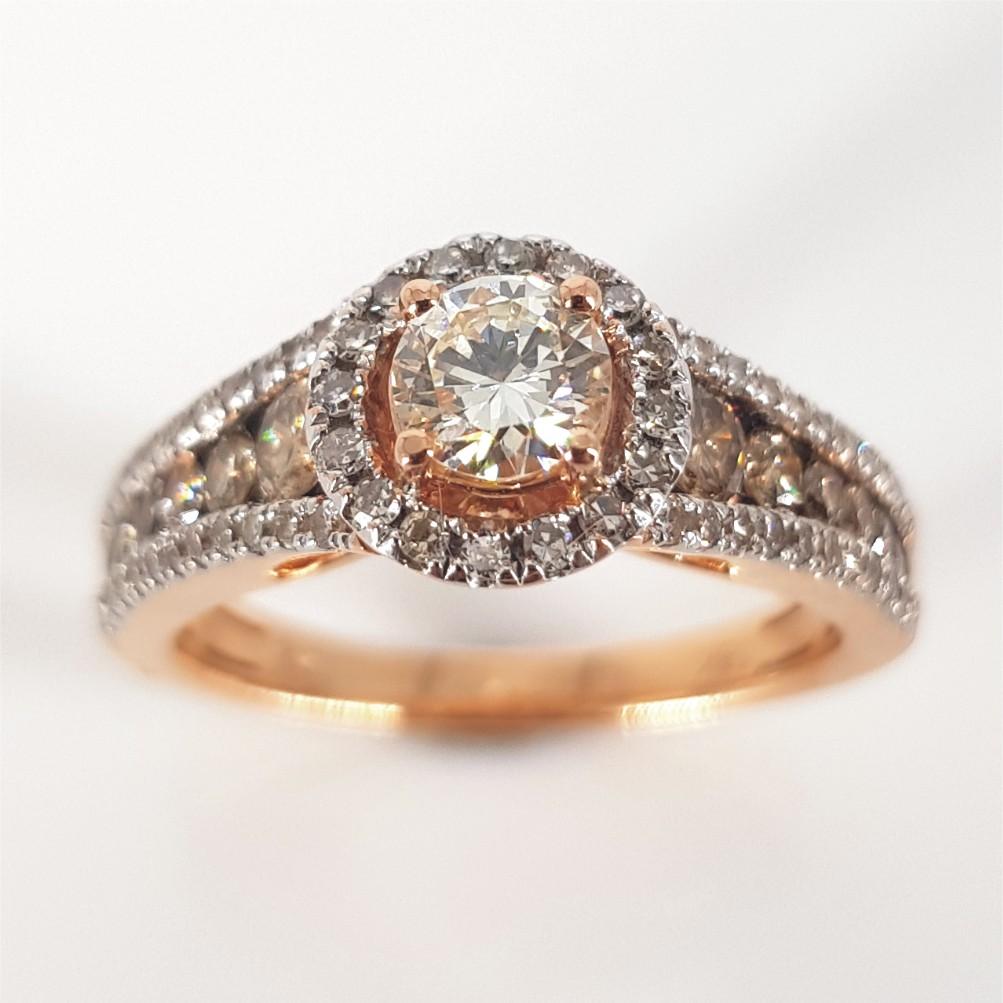 18ct Rose Gold Cognac & Diamond Ring In Excellent Condition For Sale In Cape Town, ZA