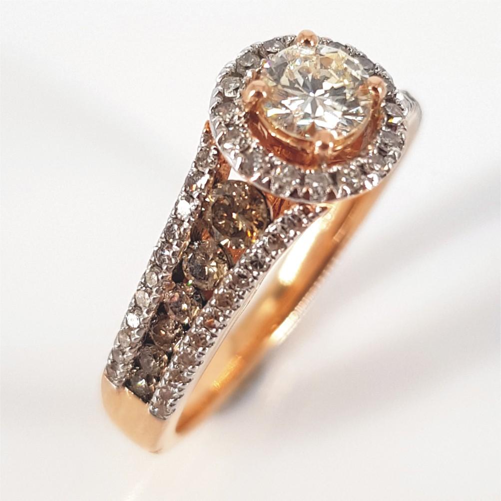 18ct Rose Gold Cognac & Diamond Ring For Sale 3