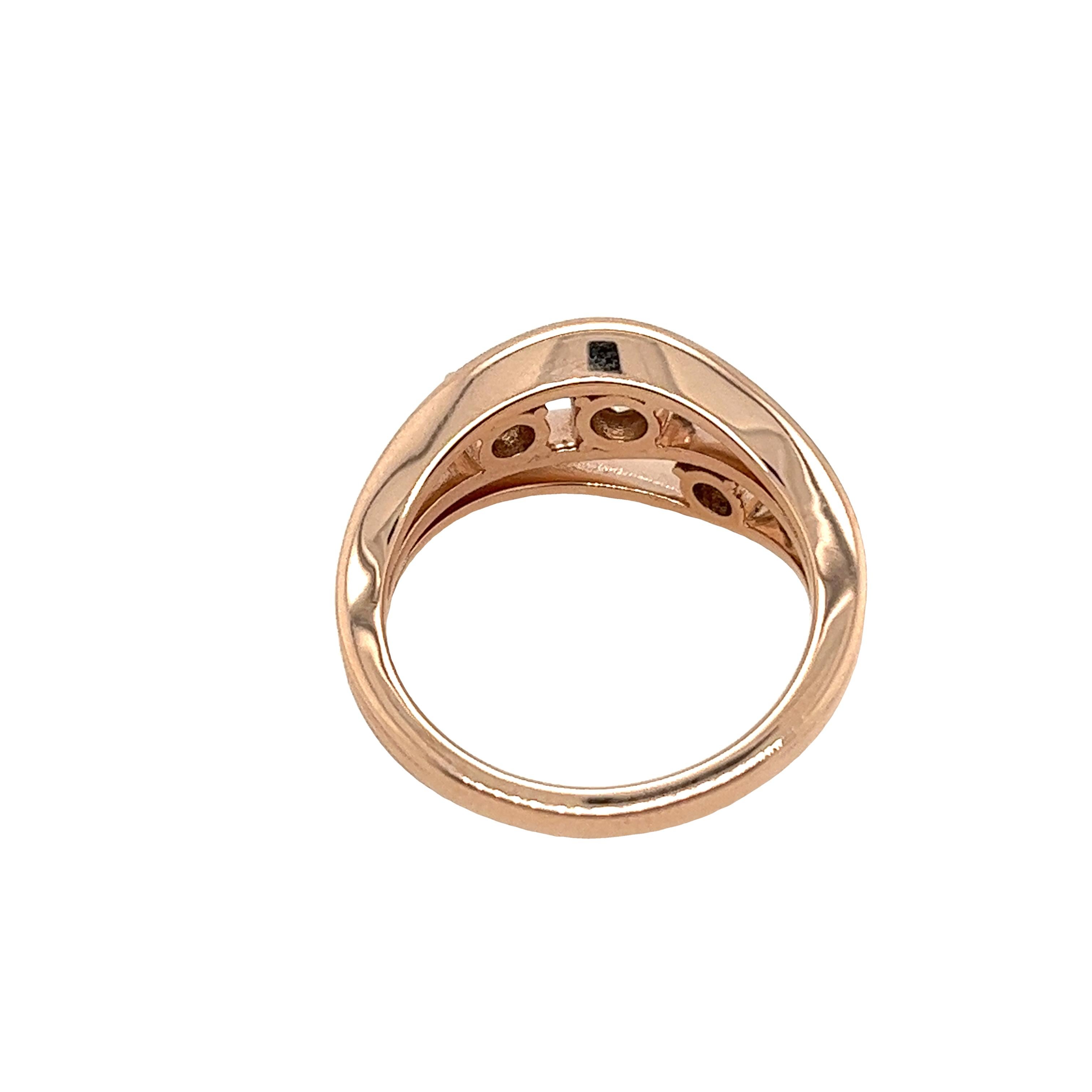 14ct Rose Gold Diamond 3-Stone Ring Set With 0.90ct of Natural Diamonds In New Condition For Sale In London, GB