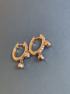 18 Karat Roségold Diamant-Ohrringe 0,52 Karat Charm Eternity Huggies-Creolen mit halber Karat