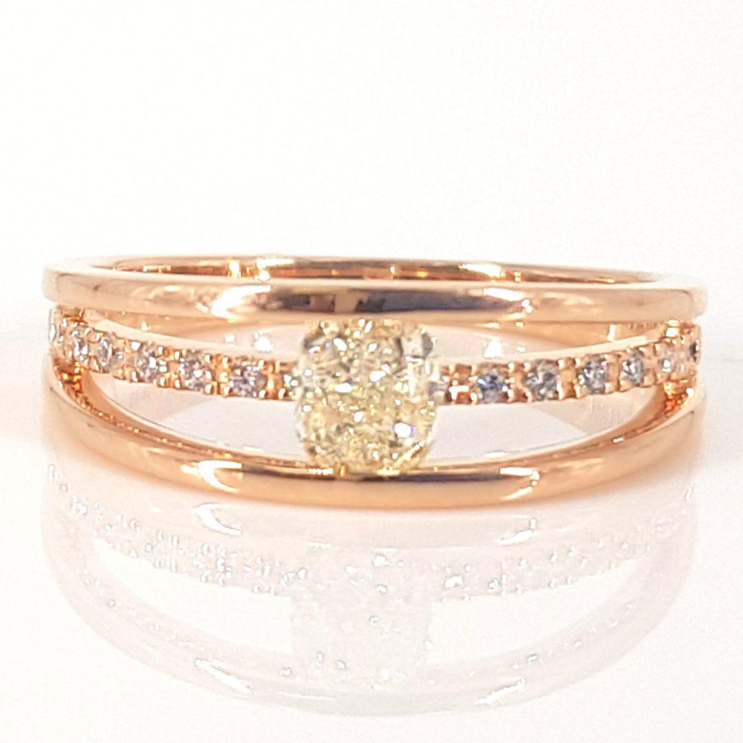 18 Carat Rose Gold Diamond Ring In Excellent Condition For Sale In Cape Town, ZA