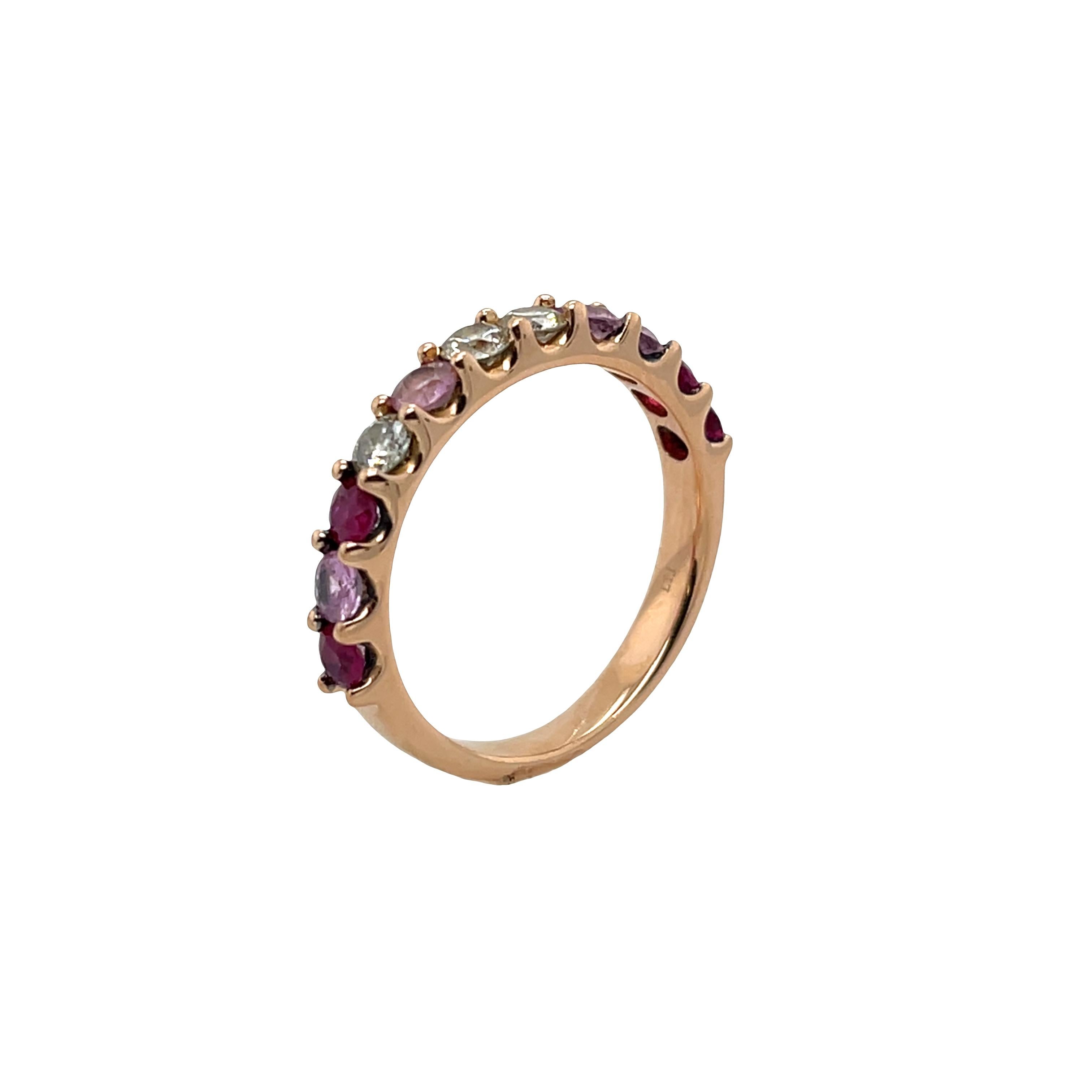 Bague d'éternité en or rose 18ct sertie de rubis, de saphirs roses et de diamants Excellent état - En vente à London, GB
