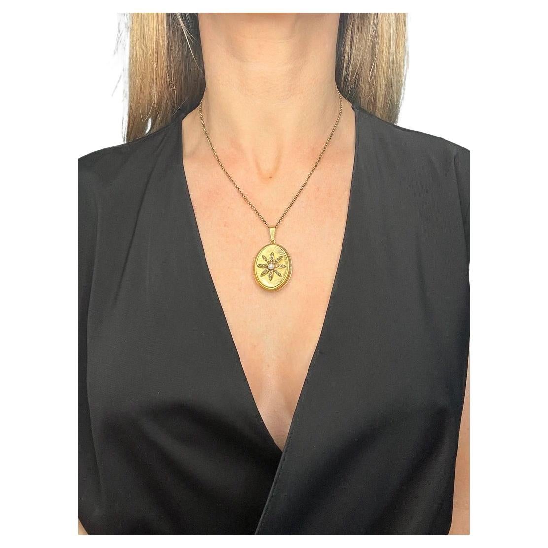 18ct Rose Gold French Stamped Victorian Era Oval Shaped Locket with Pearl Flower