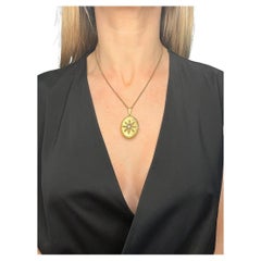 18ct Rose Gold French Stamped Victorian Era Oval Shaped Locket with Pearl Flower