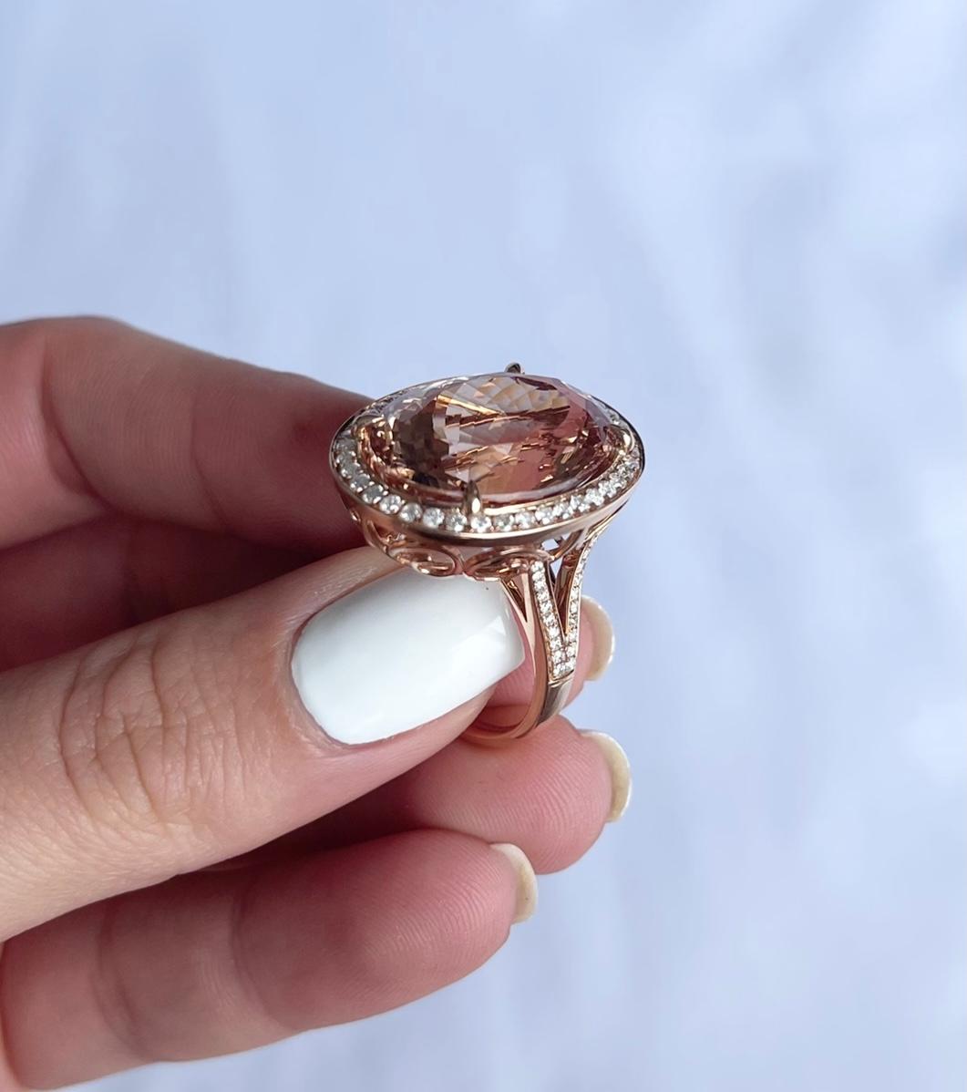 18CT Rose Gold Morganite and Diamond Ring In New Condition For Sale In Sydney, NSW