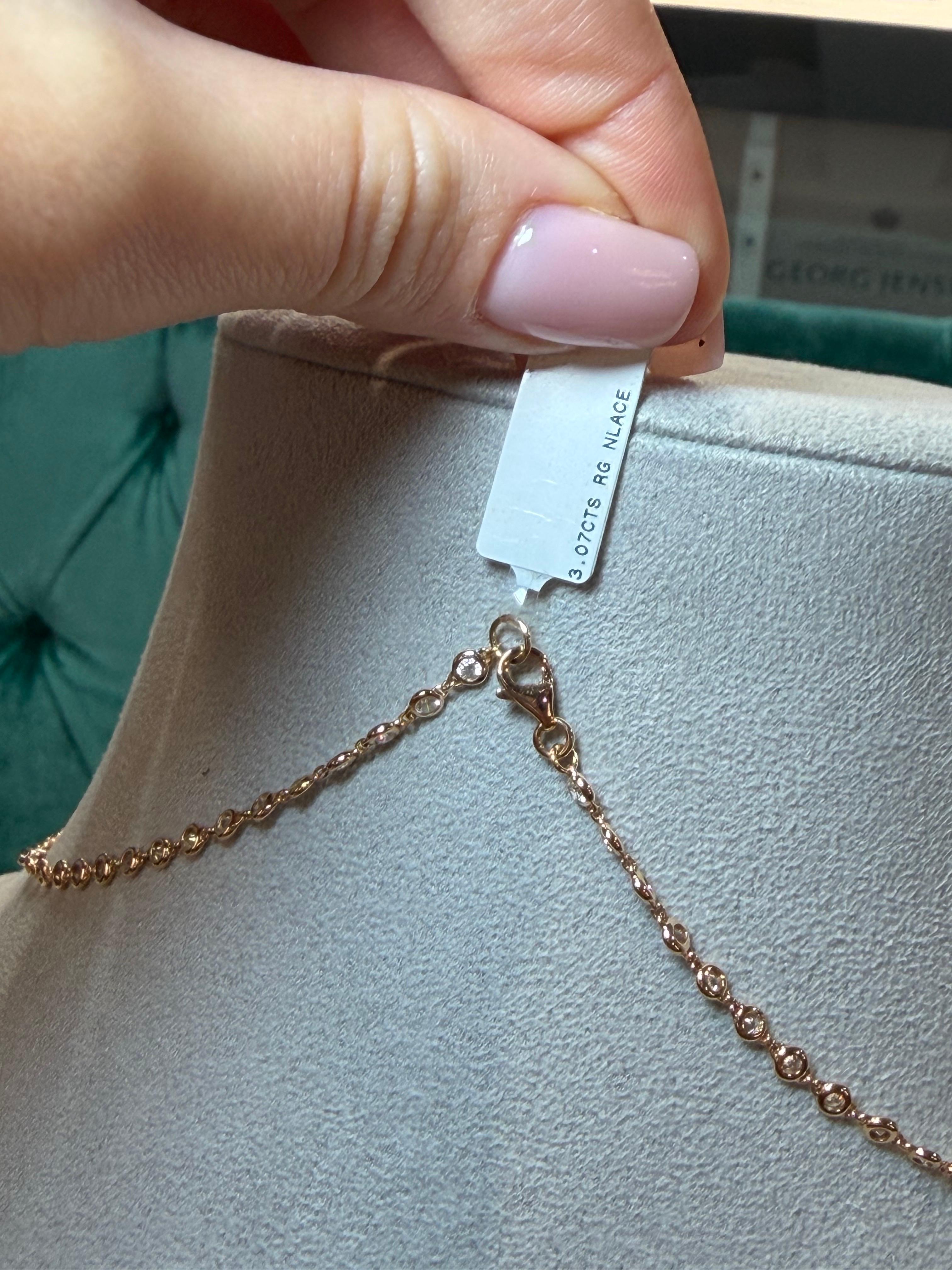 Taglio rotondo Collana con diamanti naturali bianchi in oro rosa 18 ct. in vendita