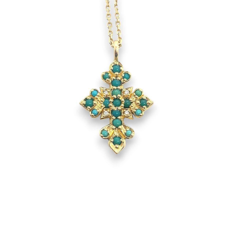 Taille cabochon Collier pendentif croix en or jaune massif 18 carats avec turquoise et diamants en vente