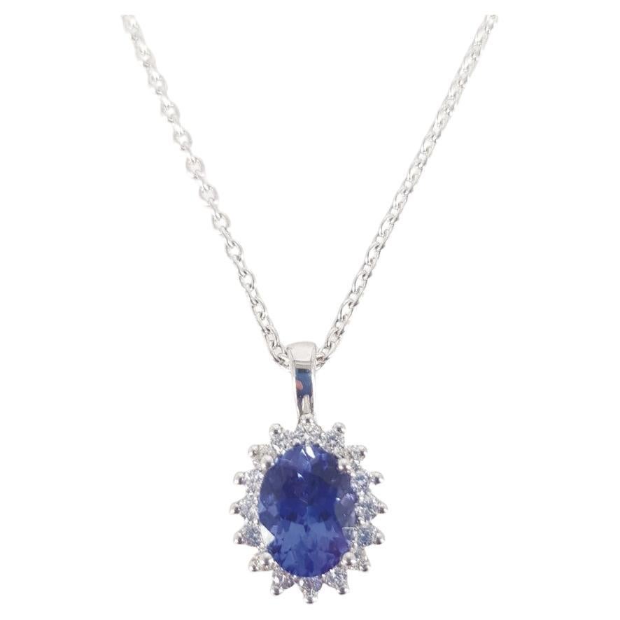 18ct Tanzanite and Diamond Cluster Necklace For Sale