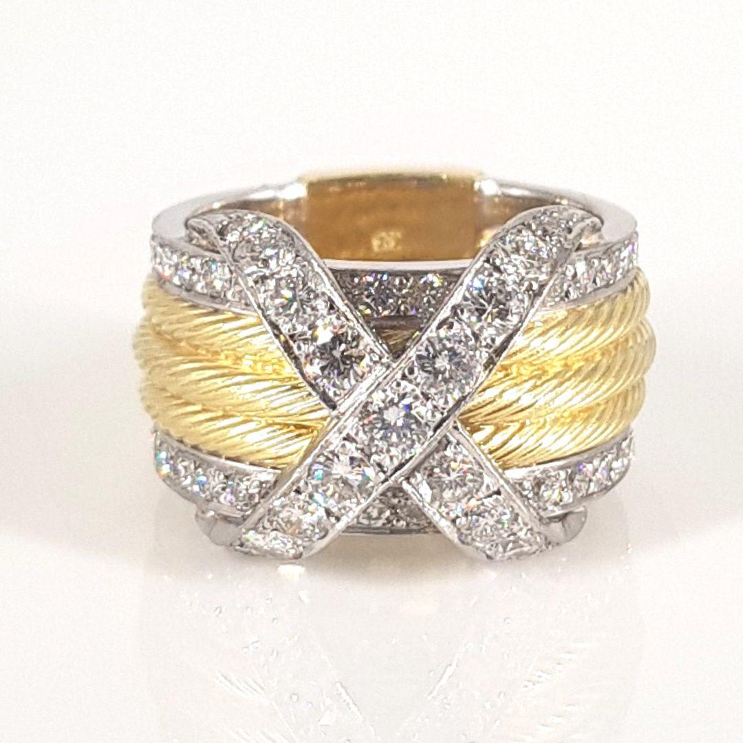 Round Cut 18 Carat White And Yellow Gold Diamond ‘X’ Ring For Sale