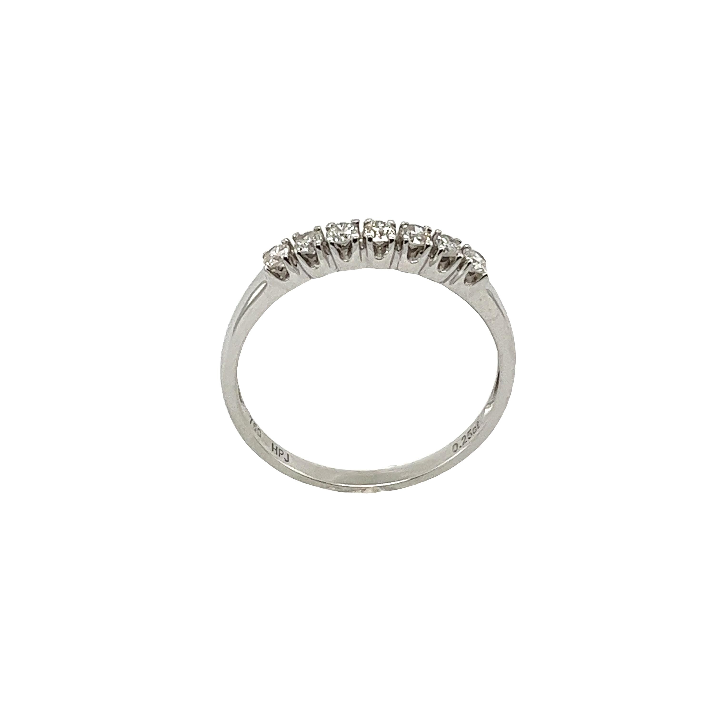 Women's 18ct White Diamond Ring With 0.25ct Round Brilliant Cut Diamonds For Sale