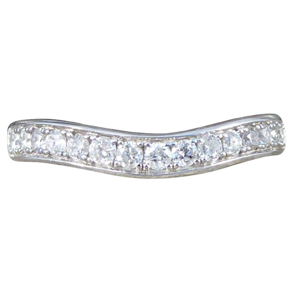 geschwungener Wishbone Halb-Eternity-Ring aus 18 Karat Weißgold mit 0,30 Karat Diamant