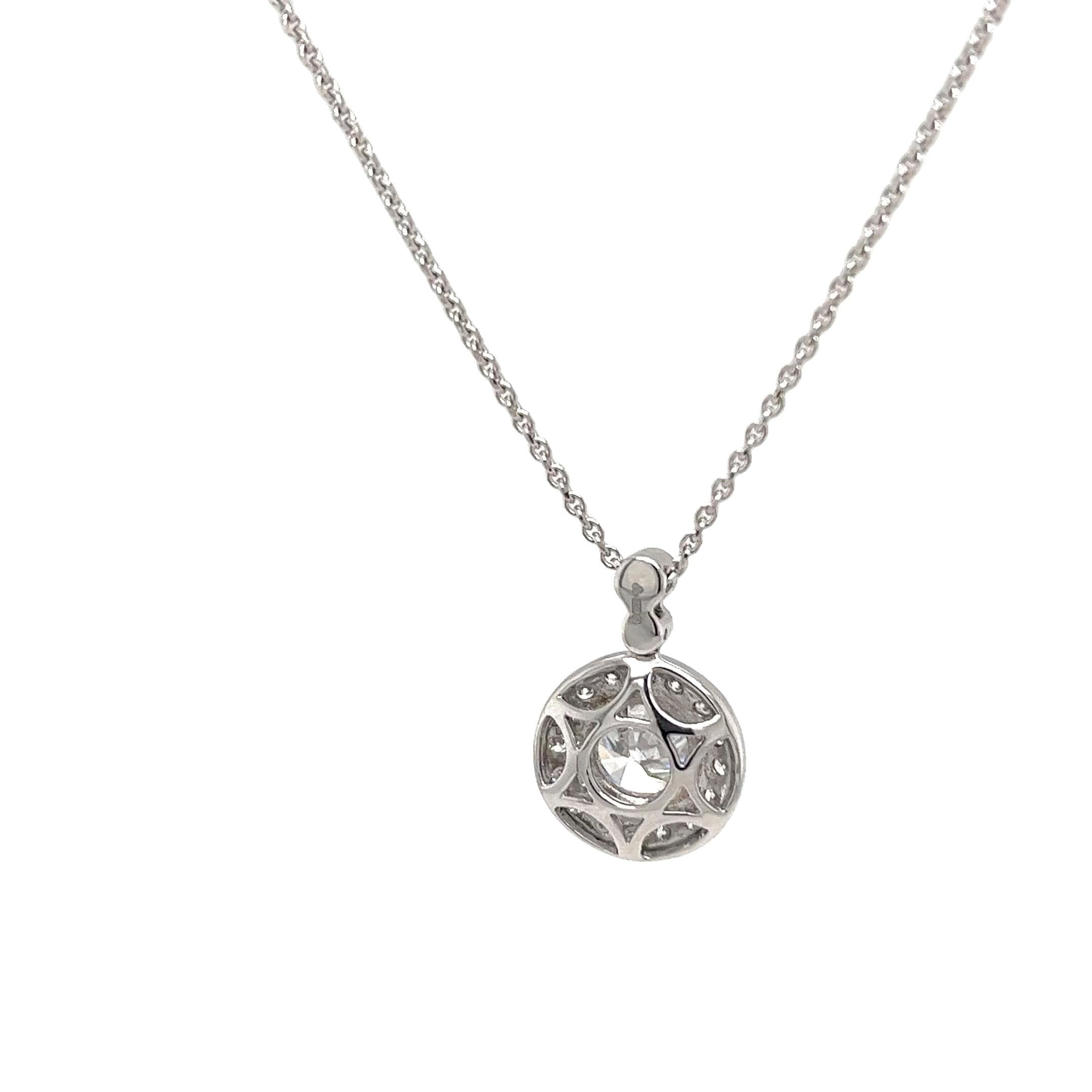 Ciondolo a forma di aureola in oro bianco 18ct con diamante da 0,80ct sospeso su una catena da 16