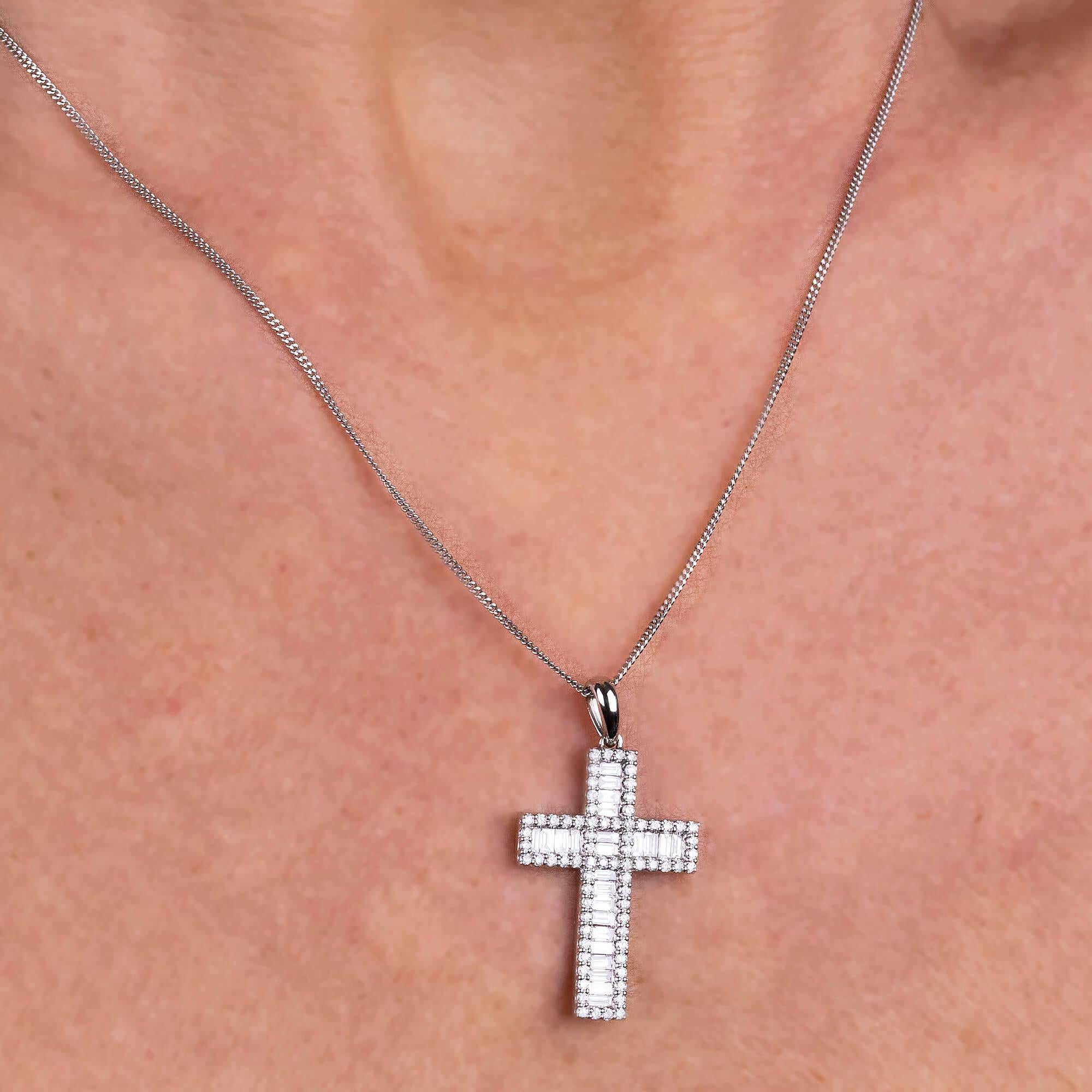 Baguette Cut 18ct White Gold 1.00ct Diamond Cross Pendant For Sale