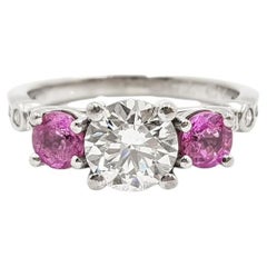 18 Karat Weißgold 1,0 Karat Diamant &amp; rosa Saphir Ring GIA zertifiziert