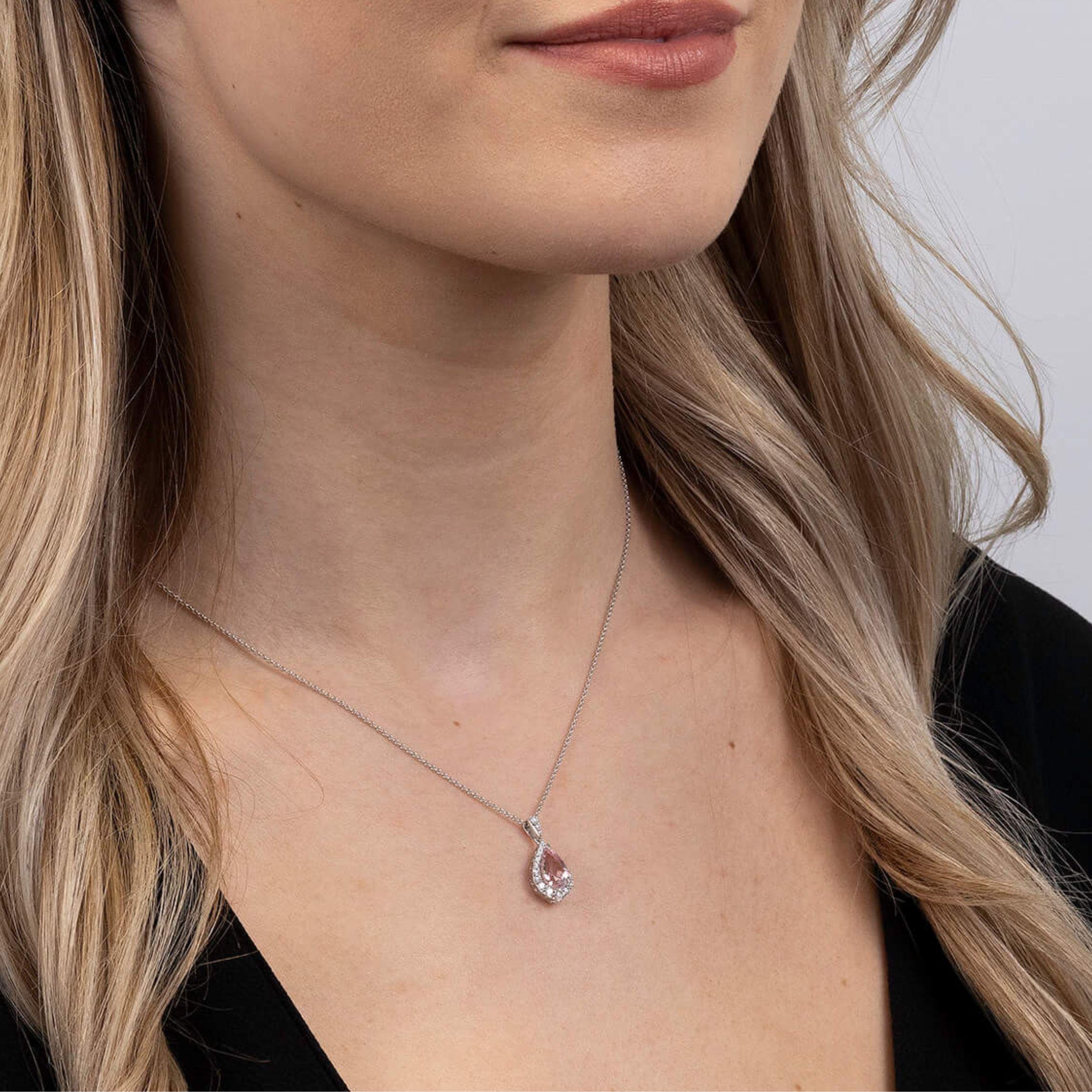 Modern 18ct White Gold 1.26ct Morganite & 0.30ct Diamond Pendant For Sale