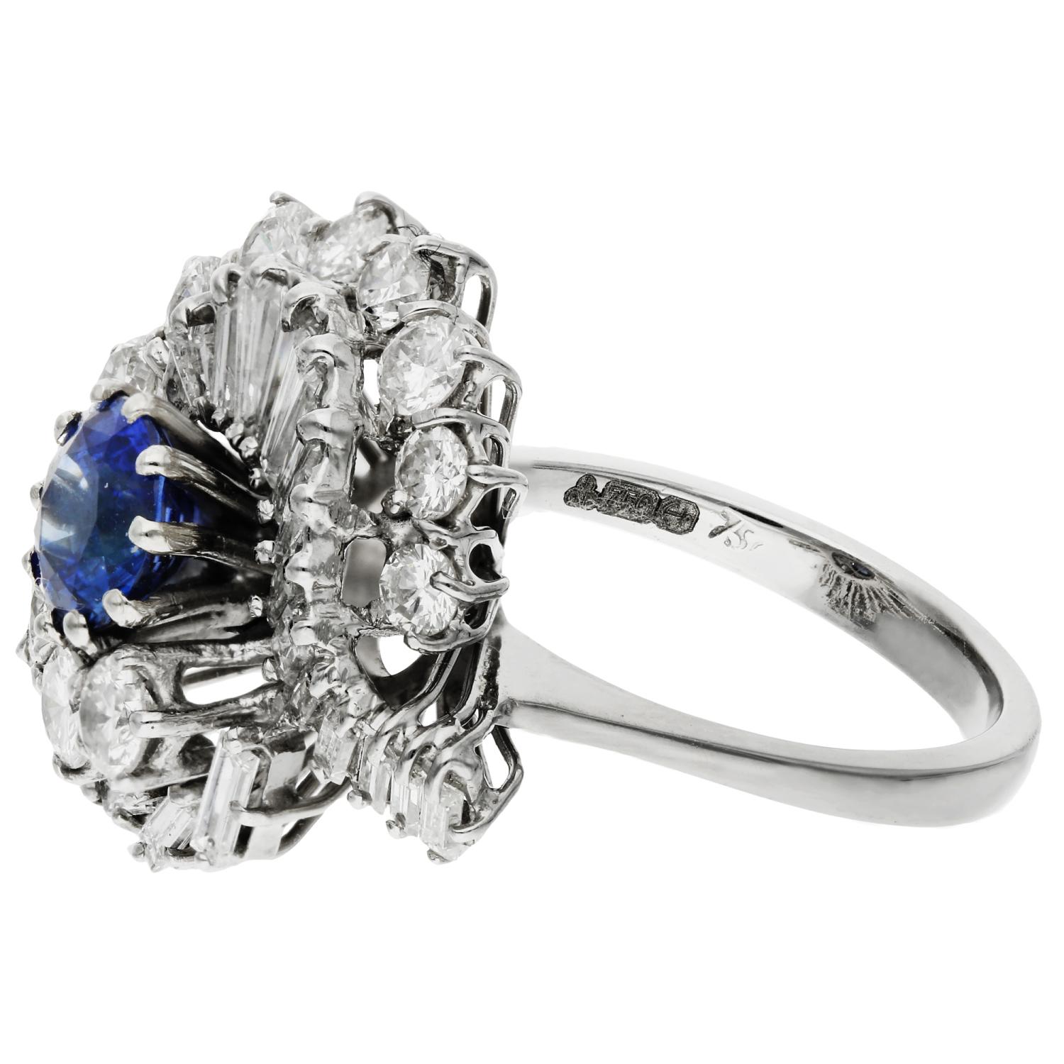 18ct White Gold 1.78ct Sapphire & 2.50ct Diamond Cocktail Ring In Good Condition For Sale In Birmingham, GB