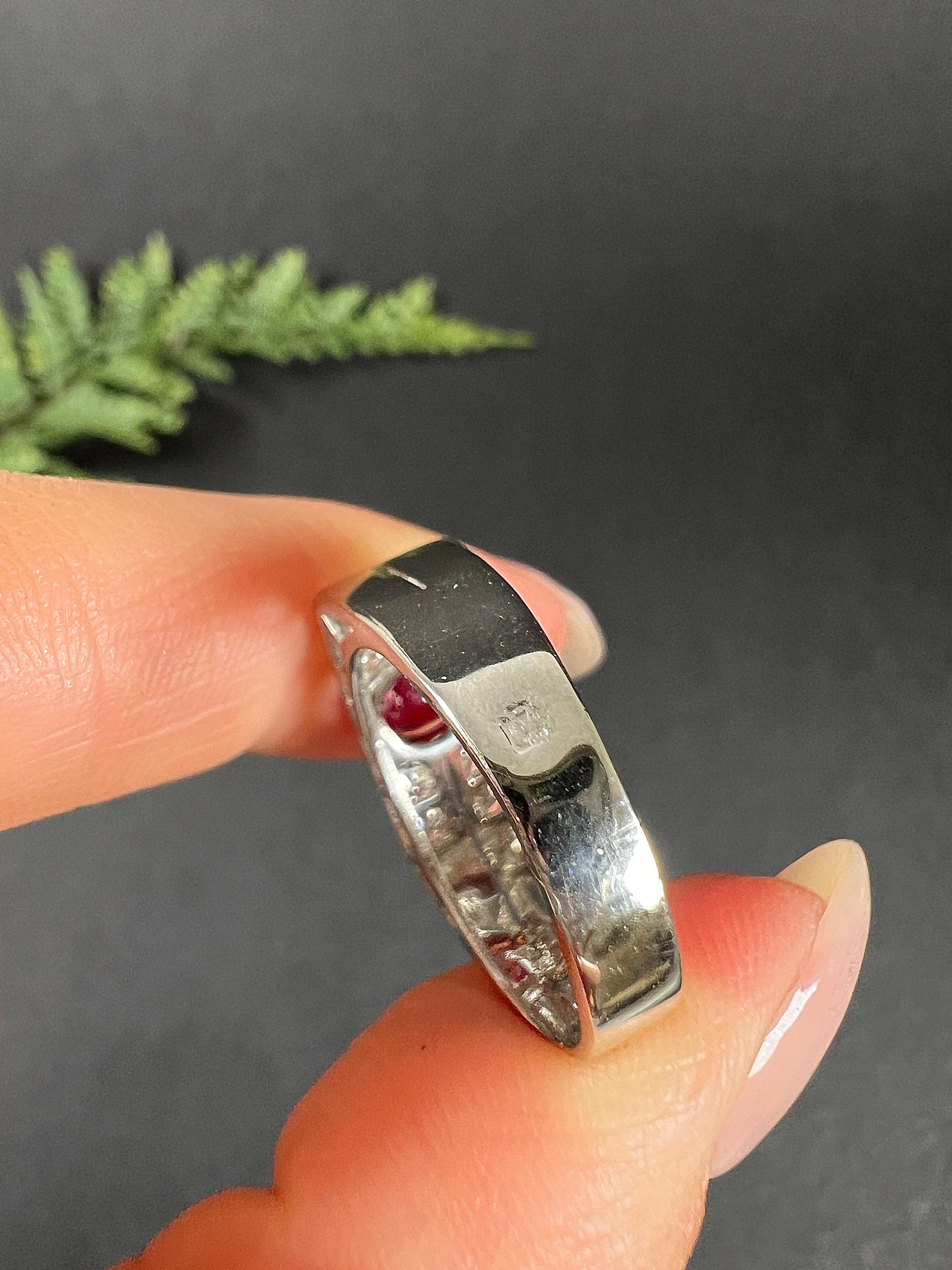 18ct White Gold, 1930s French Stamped, Two Row Diamond & Ruby Tank Cocktail Ring In Good Condition For Sale In Brighton, GB