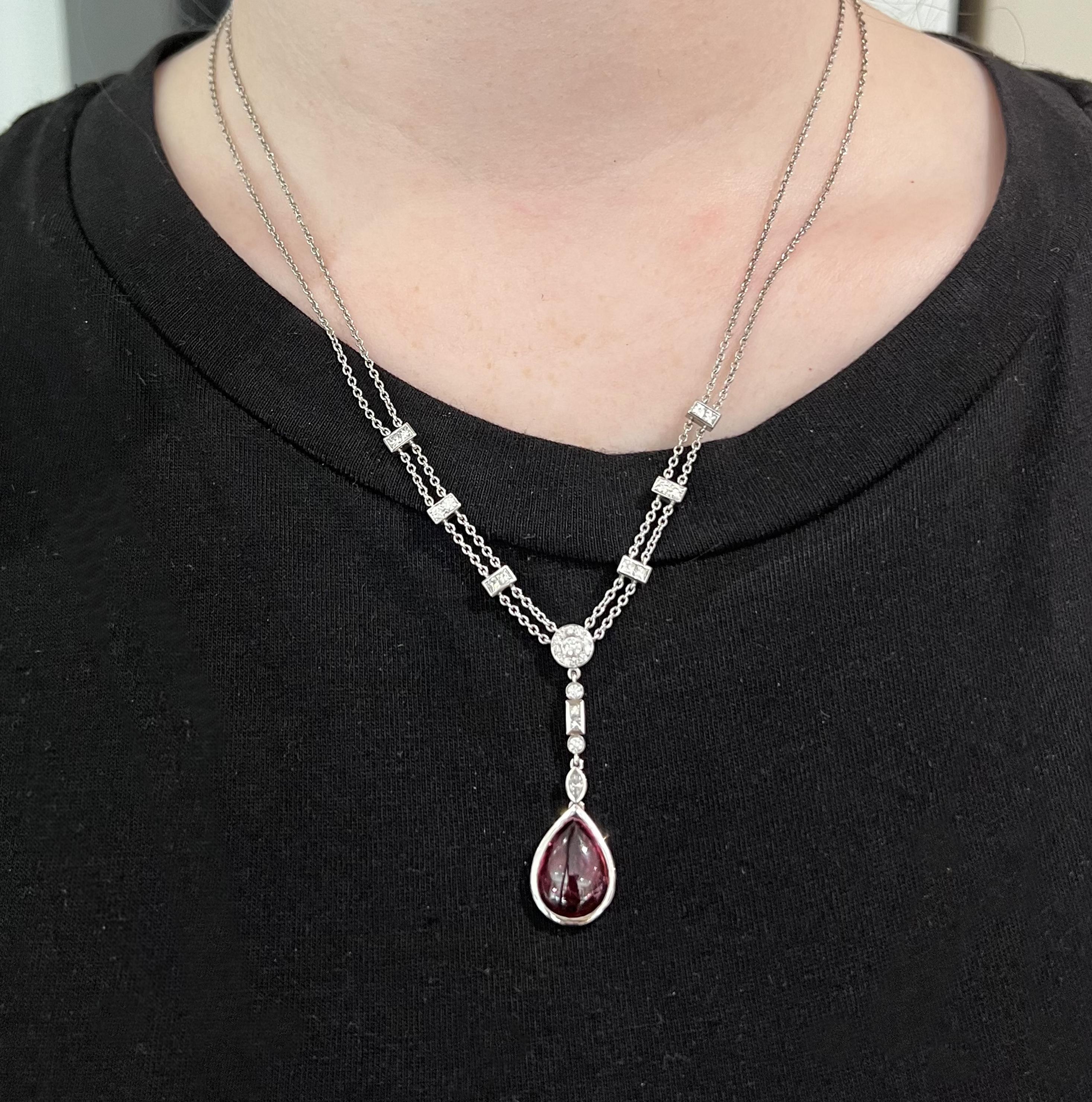 18ct White Gold 2.59ct Pink Tourmaline and Diamond Drop Necklace In Good Condition For Sale In SYDNEY, AU