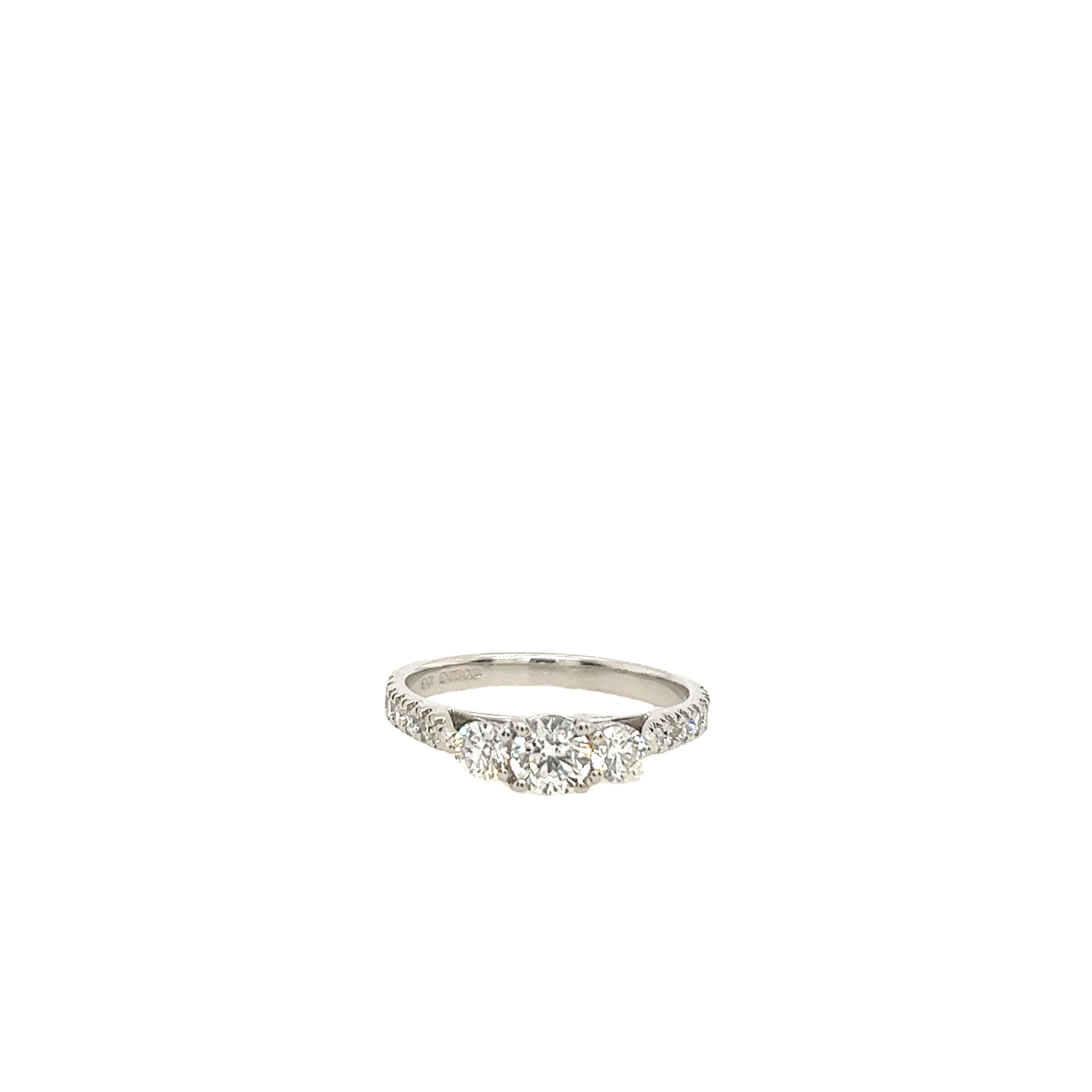 Women's 18ct White Gold 3 Stone Diamond Ring Set With 0.70carats of Diamonds For Sale