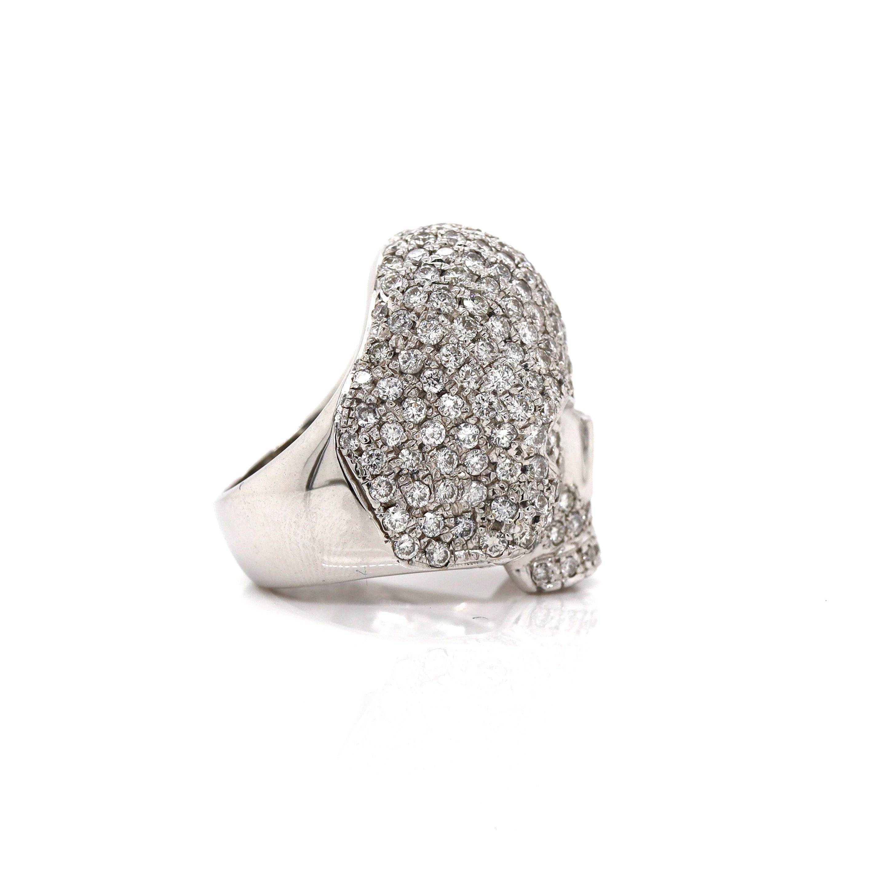 Round Cut 18CT White Gold 4.00CT Diamond Skull Ring For Sale