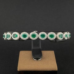 18ct White Gold 5.7ct Emerald and 2.7ct Diamond 7 Inch Bracelet