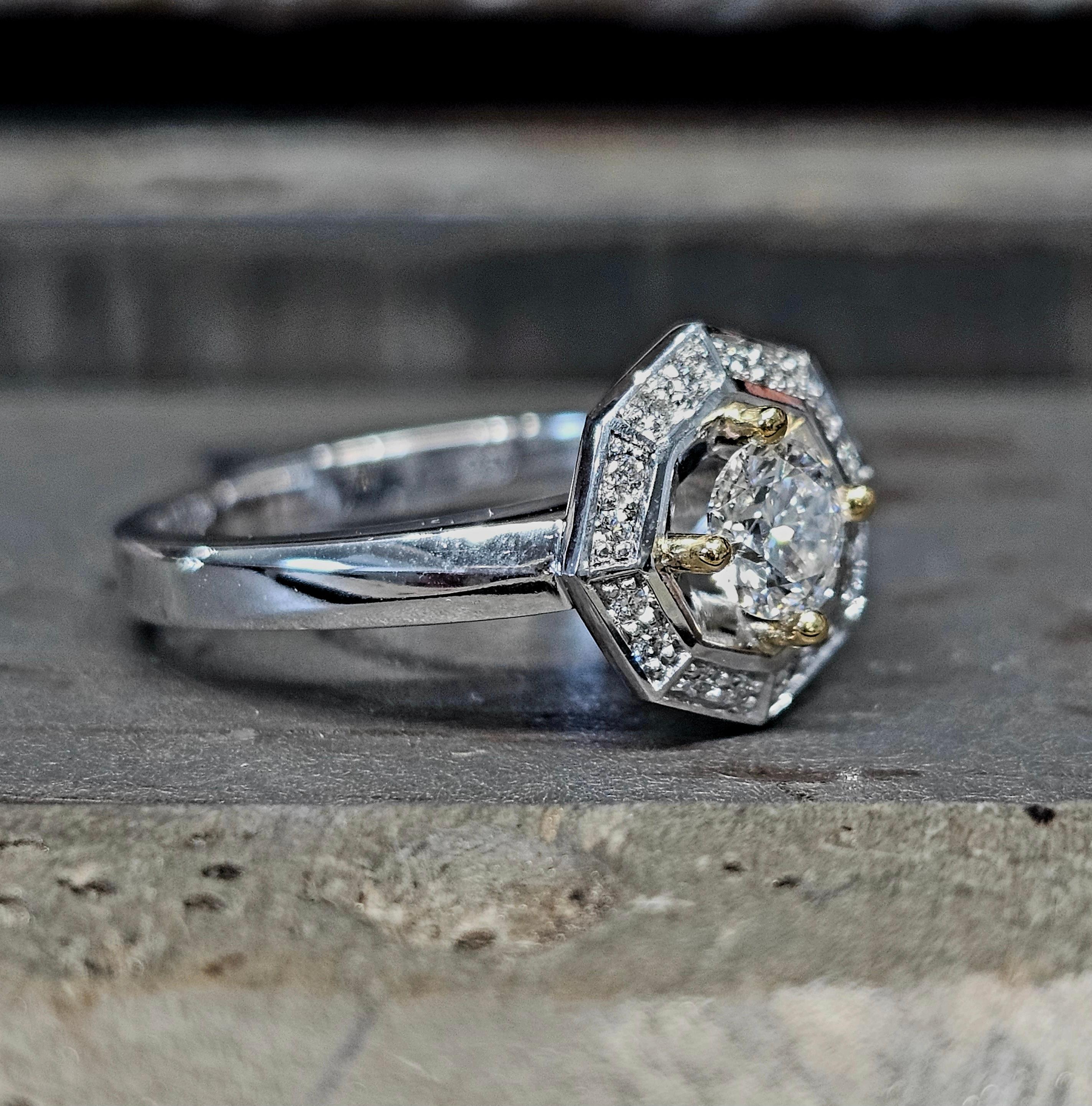 For Sale:  18ct White Gold and Diamond Engagement Ring 