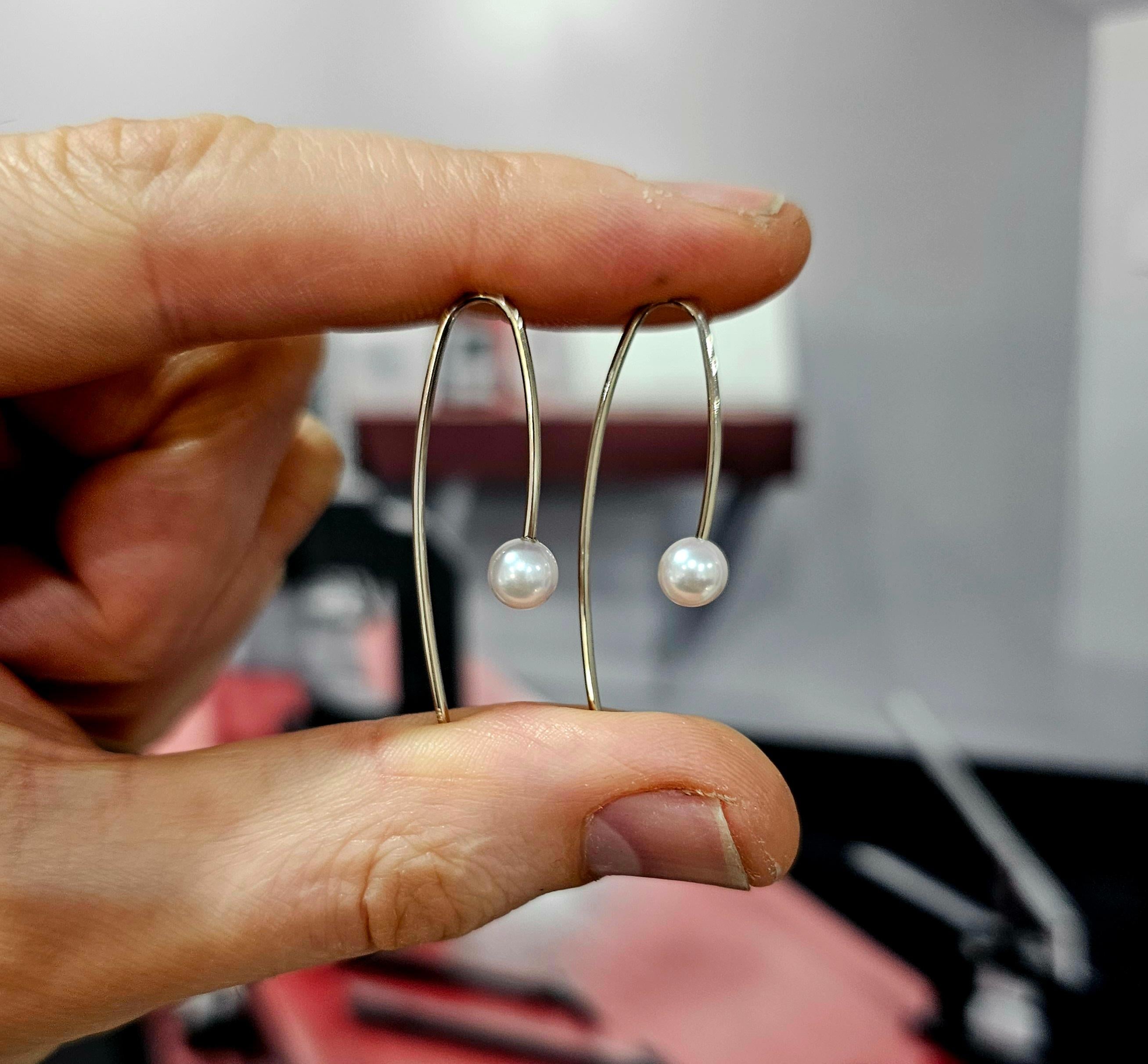 18ct White Gold and Pearl Earrings 