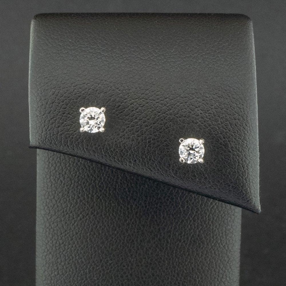 Round Cut 18ct White Gold Approx. 0.60ct Diamond Stud Earrings 1.2g For Sale