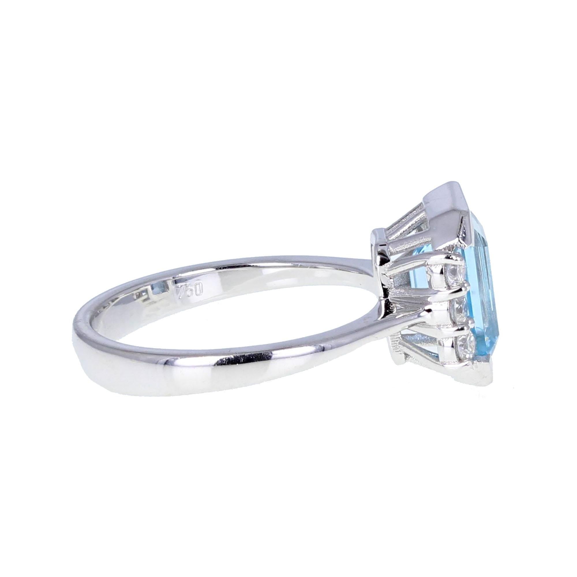 Emerald Cut 18 Carat White Gold Aquamarine Diamond Cocktail Engagement Ring For Sale