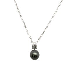 18ct White Gold Black Pearl Set, Earrings & Pendant
