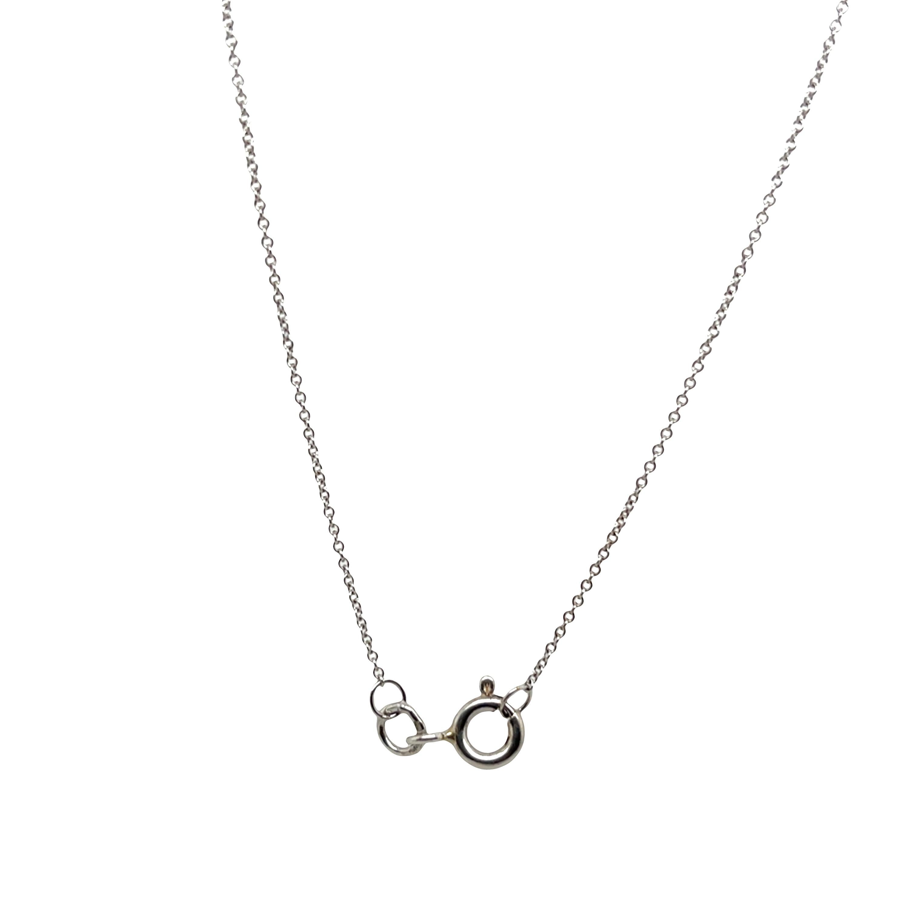 18ct Weißgold Blautopas und Diamant-Anhänger (Rundschliff) im Angebot