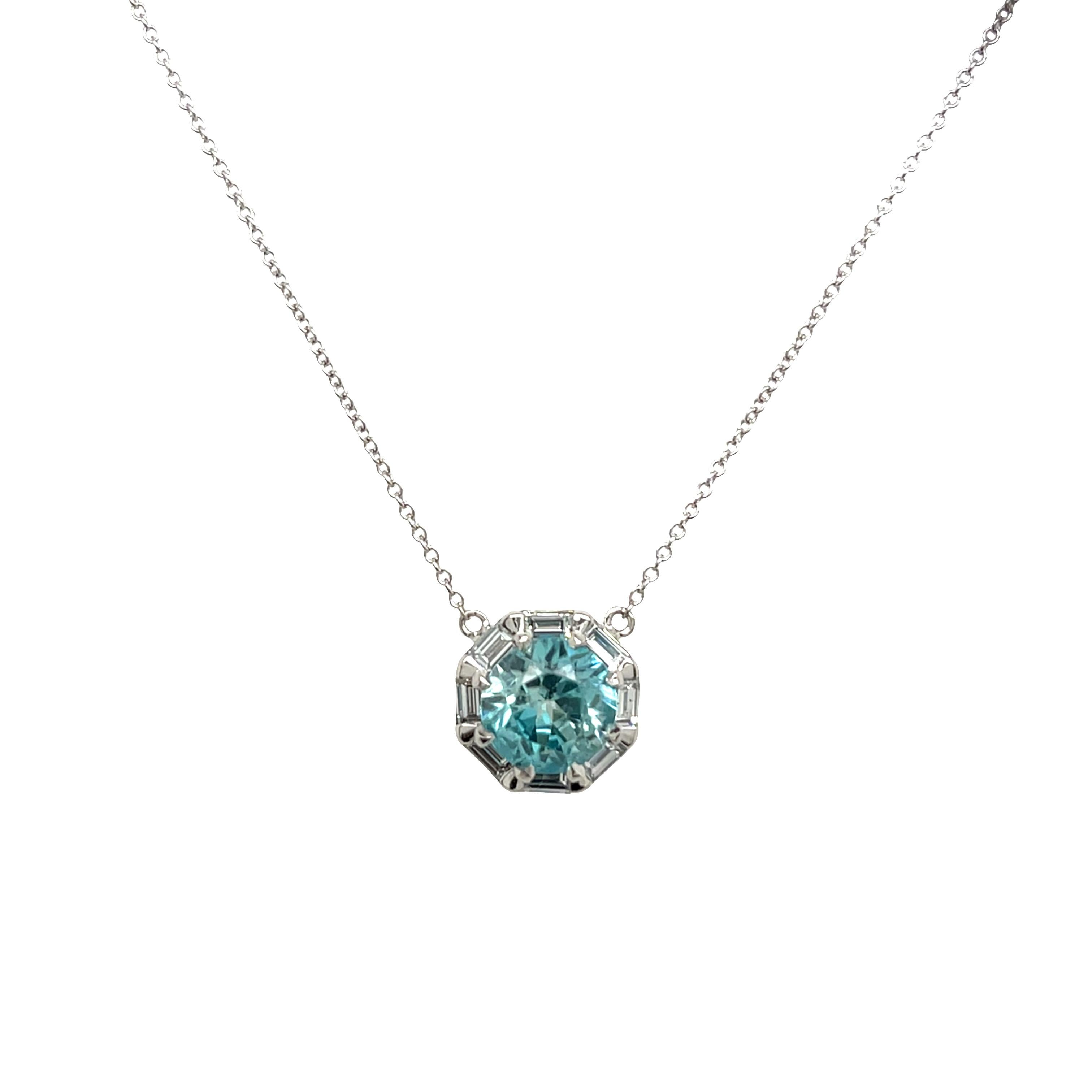 18ct Weißgold Blautopas und Diamant-Anhänger im Zustand „Hervorragend“ im Angebot in London, GB