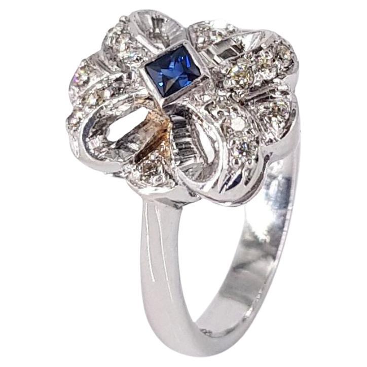 18ct White Gold Bow Diamond & Sapphire Ring For Sale