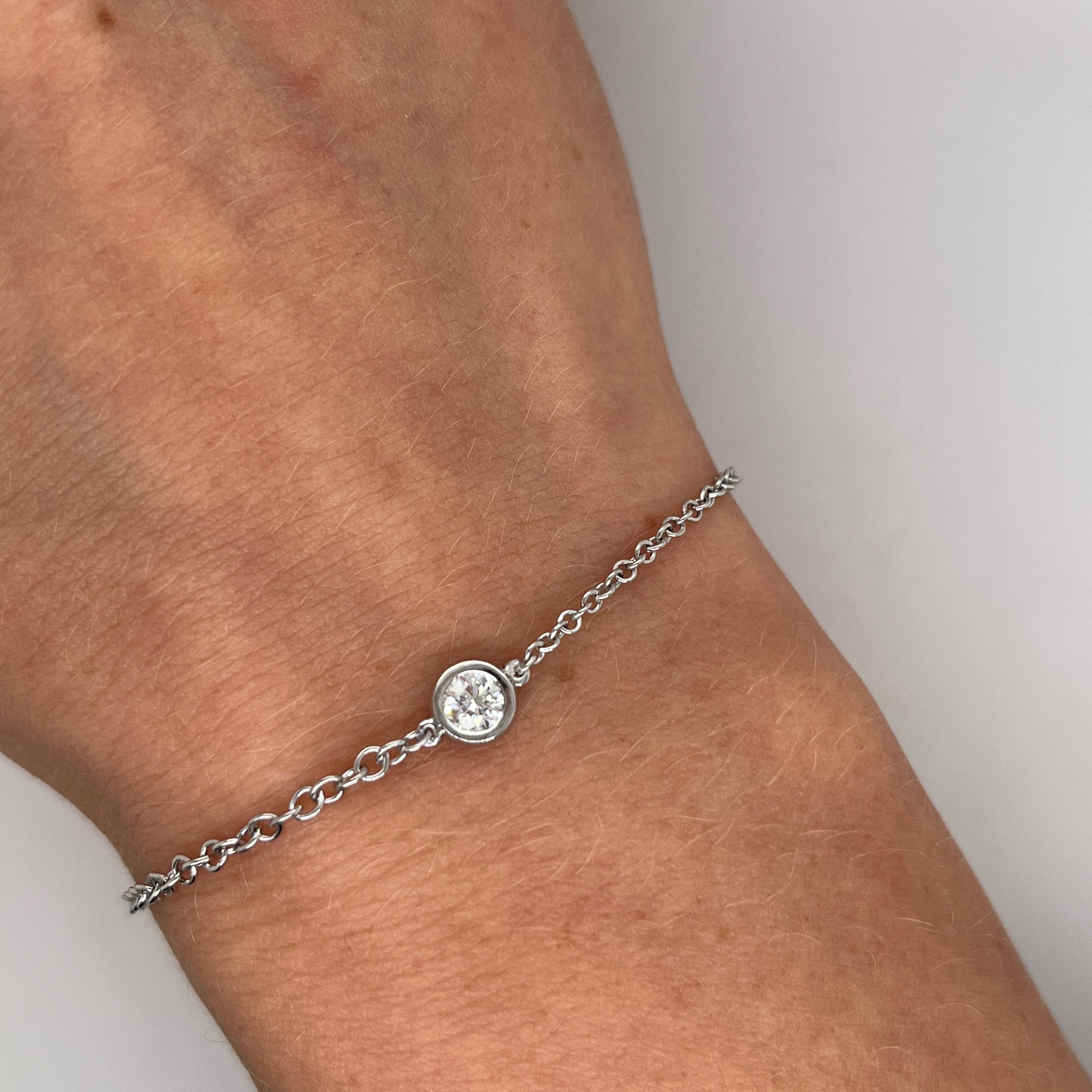 Pulsera de oro blanco de 18 ct engastada con diamante brillante redondo en Nuevo estado para la venta en London, GB