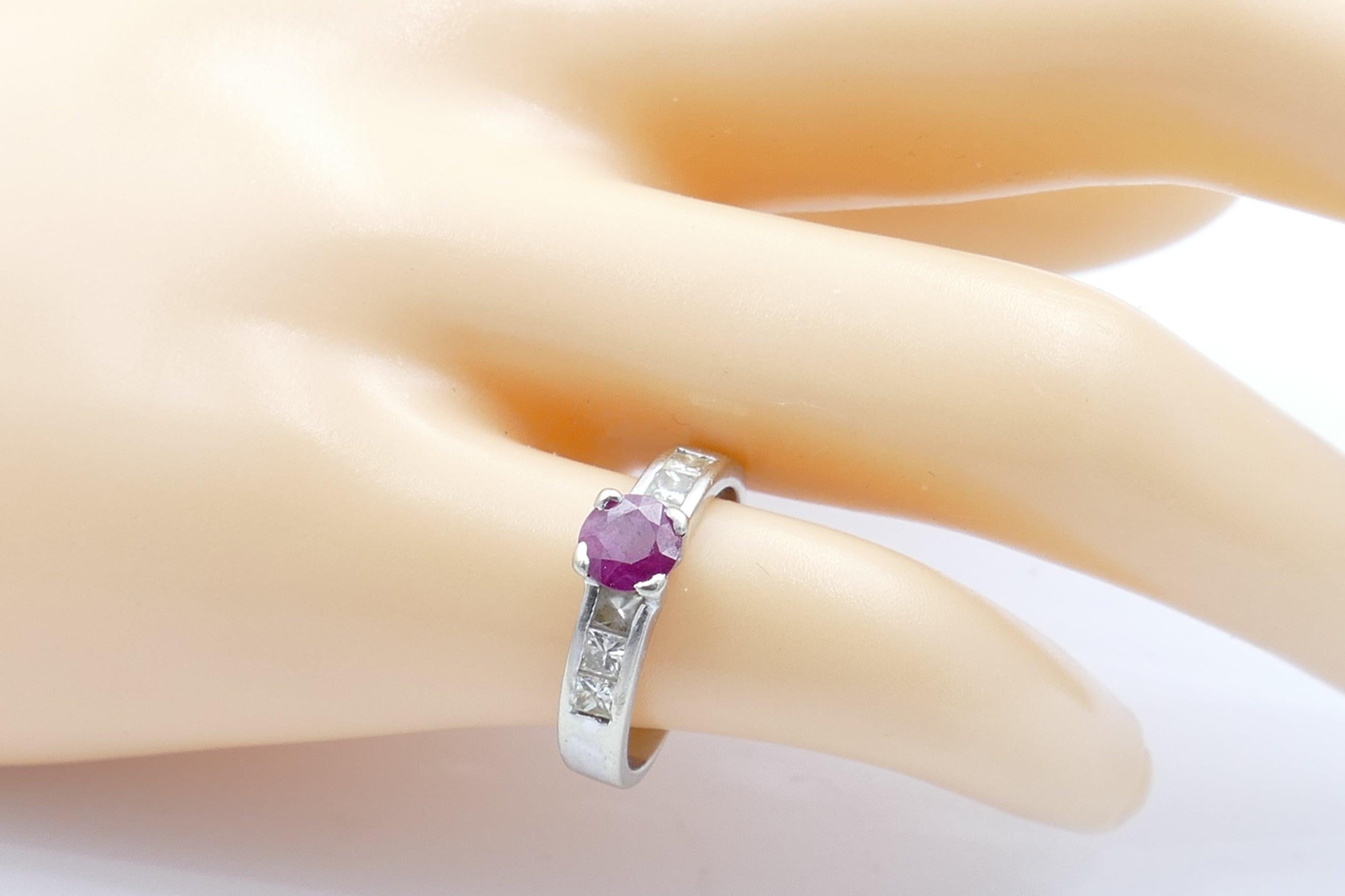 18 Carat White Gold Burmese Ruby and Diamond Ring In Excellent Condition For Sale In Splitter's Creek, NSW