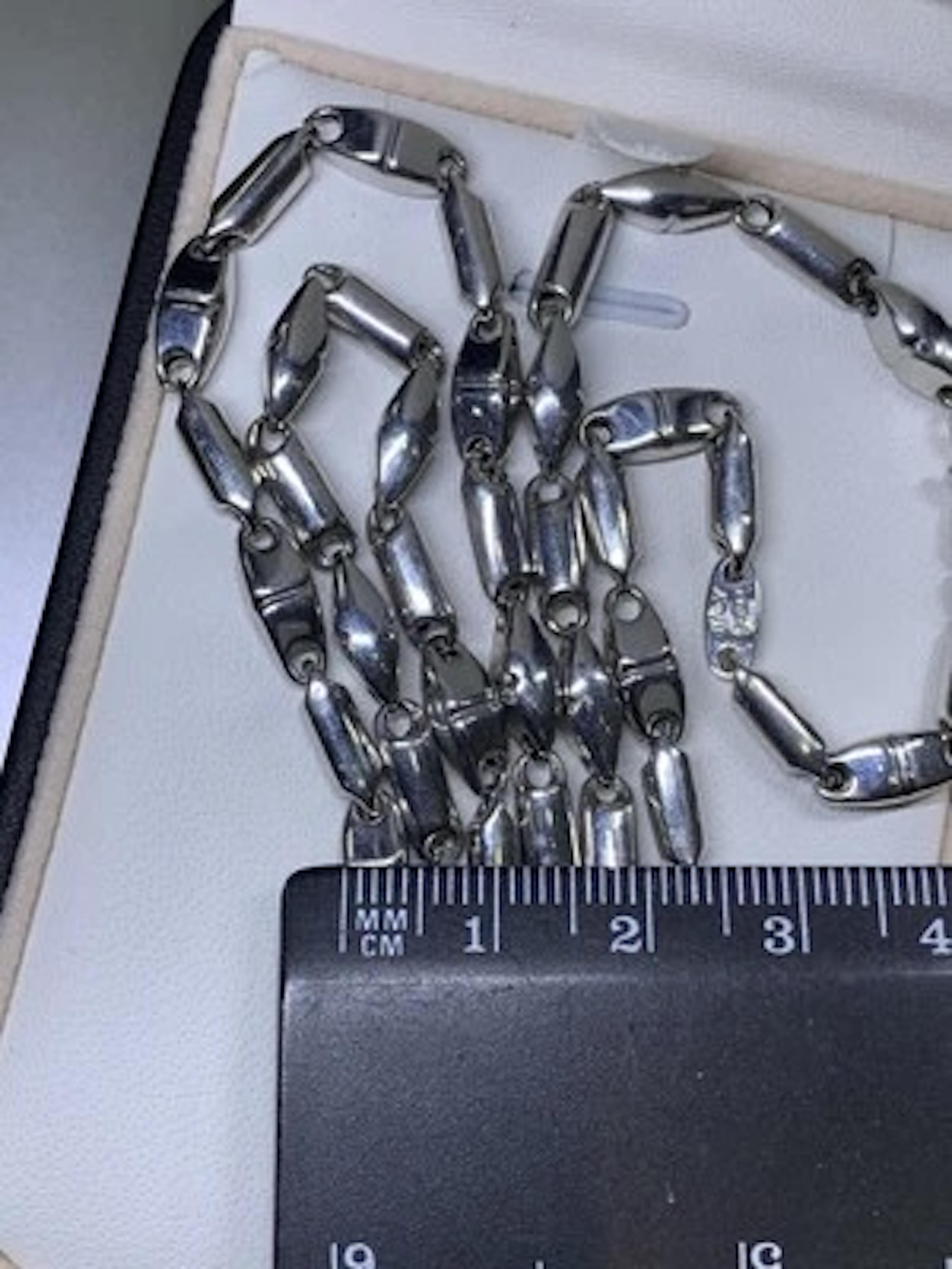 18ct White Gold Chunky Chain Necklace 24 Inches 18.8g In New Condition For Sale In London, GB