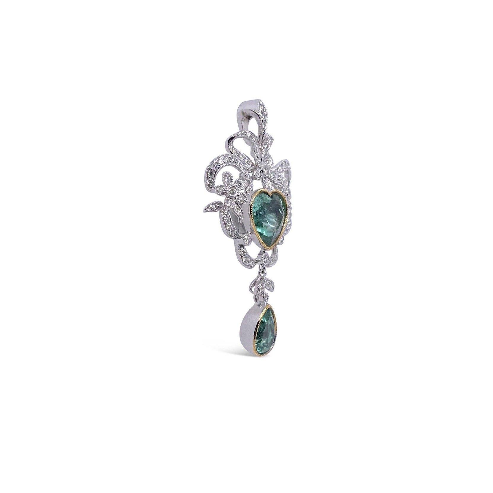 18CT White Gold Emerald and Diamond Pendant In New Condition For Sale In Sydney, NSW