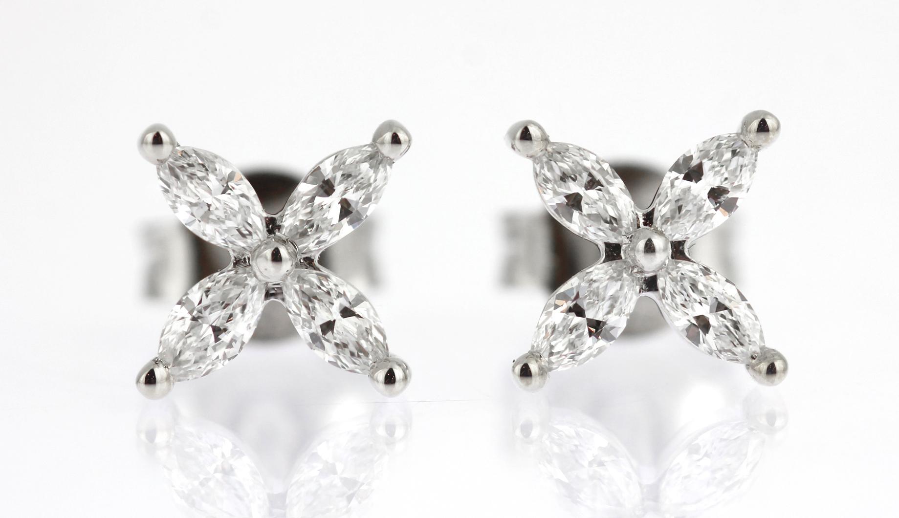 18ct White Gold 'Compass Point' Marquise Cut Diamond Earstuds In New Condition For Sale In London, GB