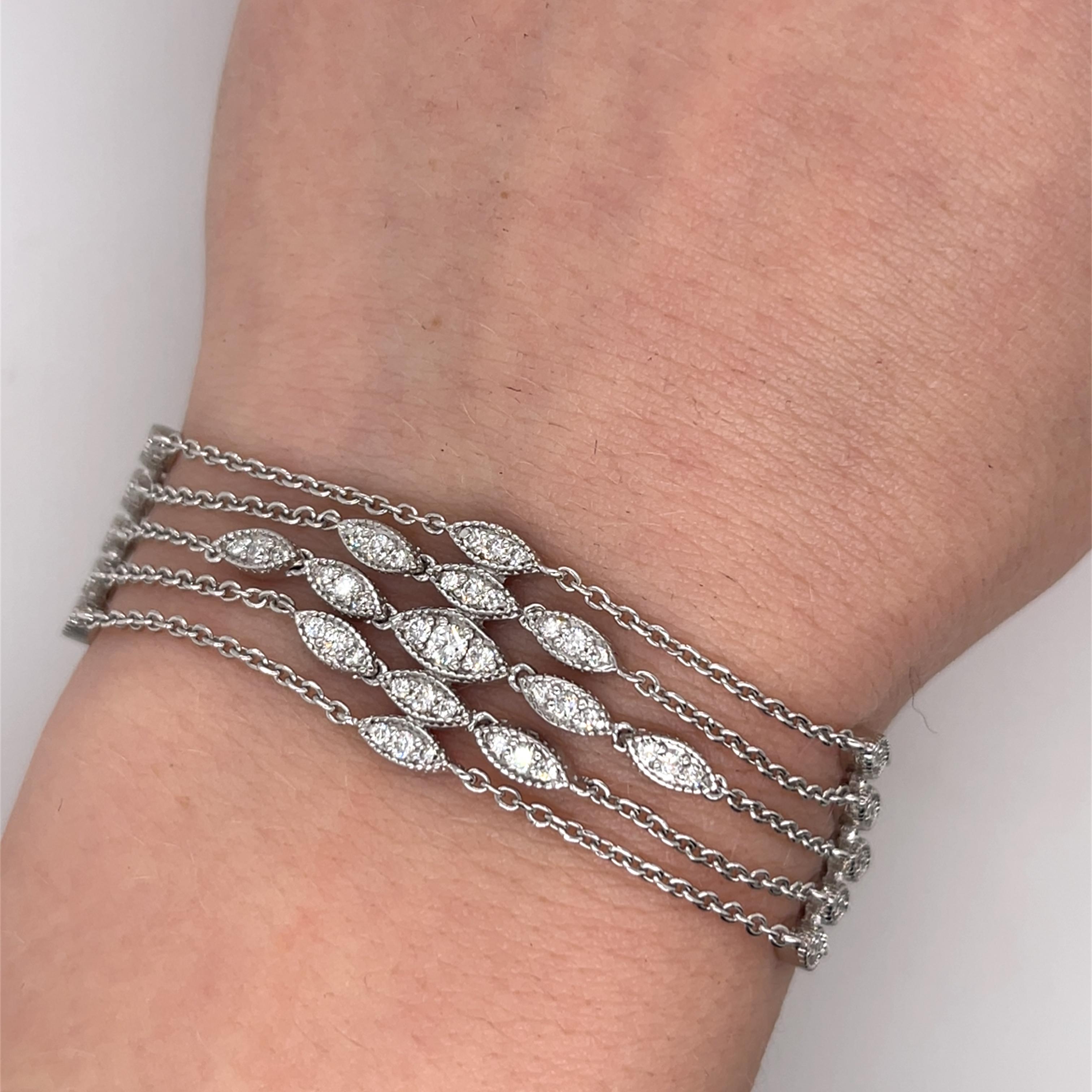 18ct White Gold Diamond 5 Row Bracelet With 1.40ct Natural Round Diamonds In Excellent Condition In London, GB