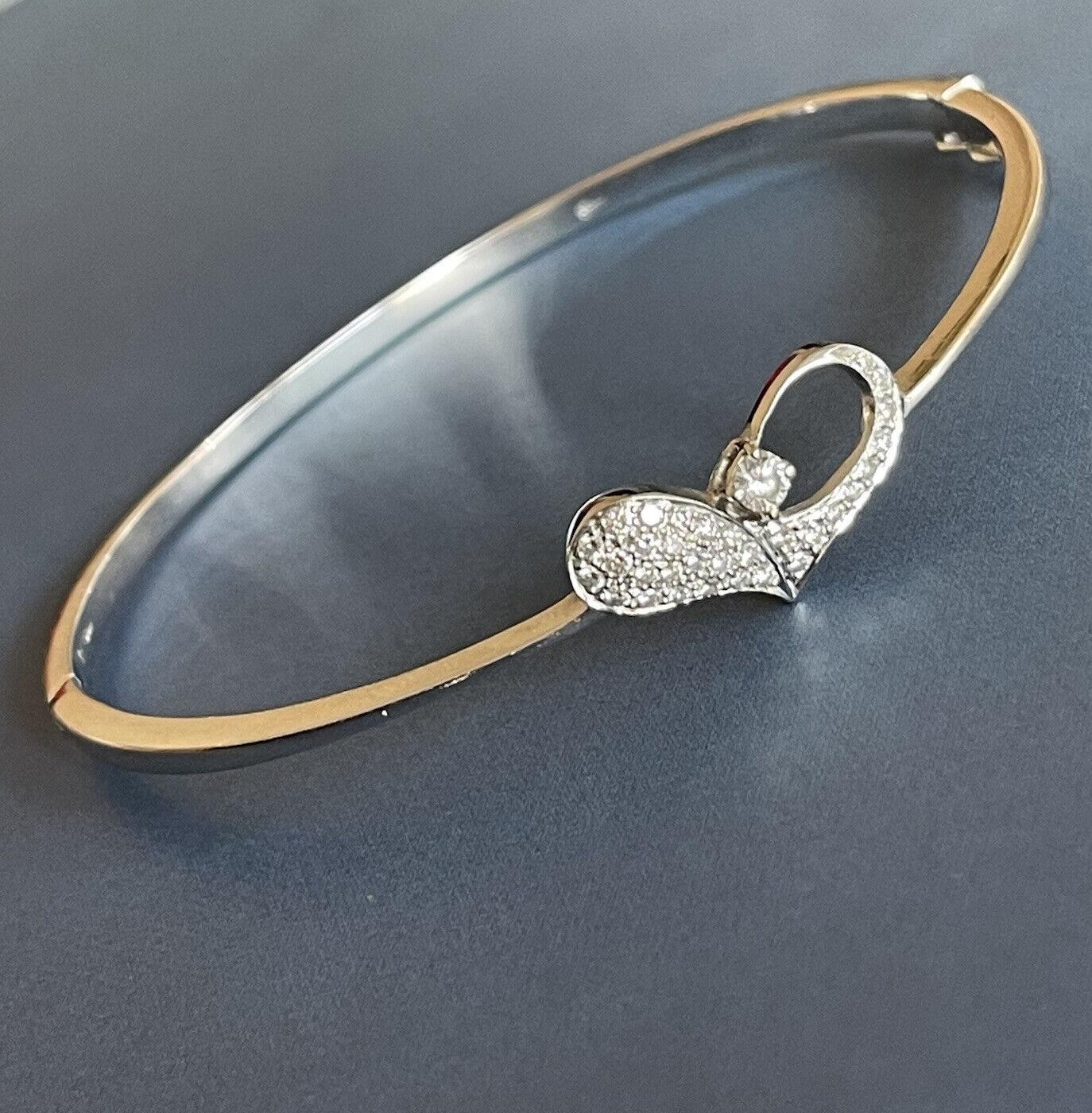 18ct White Gold Diamond Bangle 0.50ct Heart Detail Bracelet Half Carat VS For Sale 2
