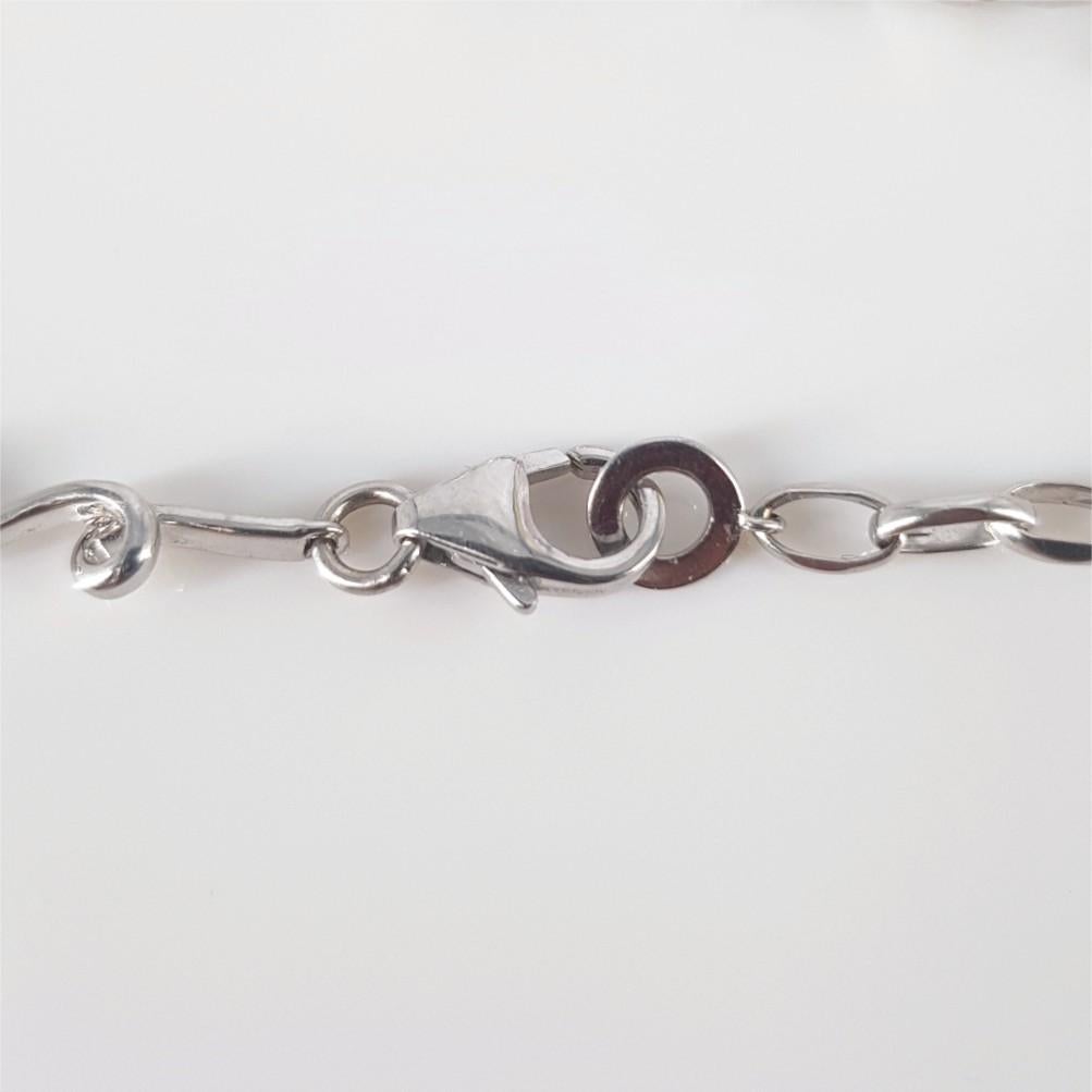 18ct White Gold Diamond Bracelet In Excellent Condition For Sale In Cape Town, ZA