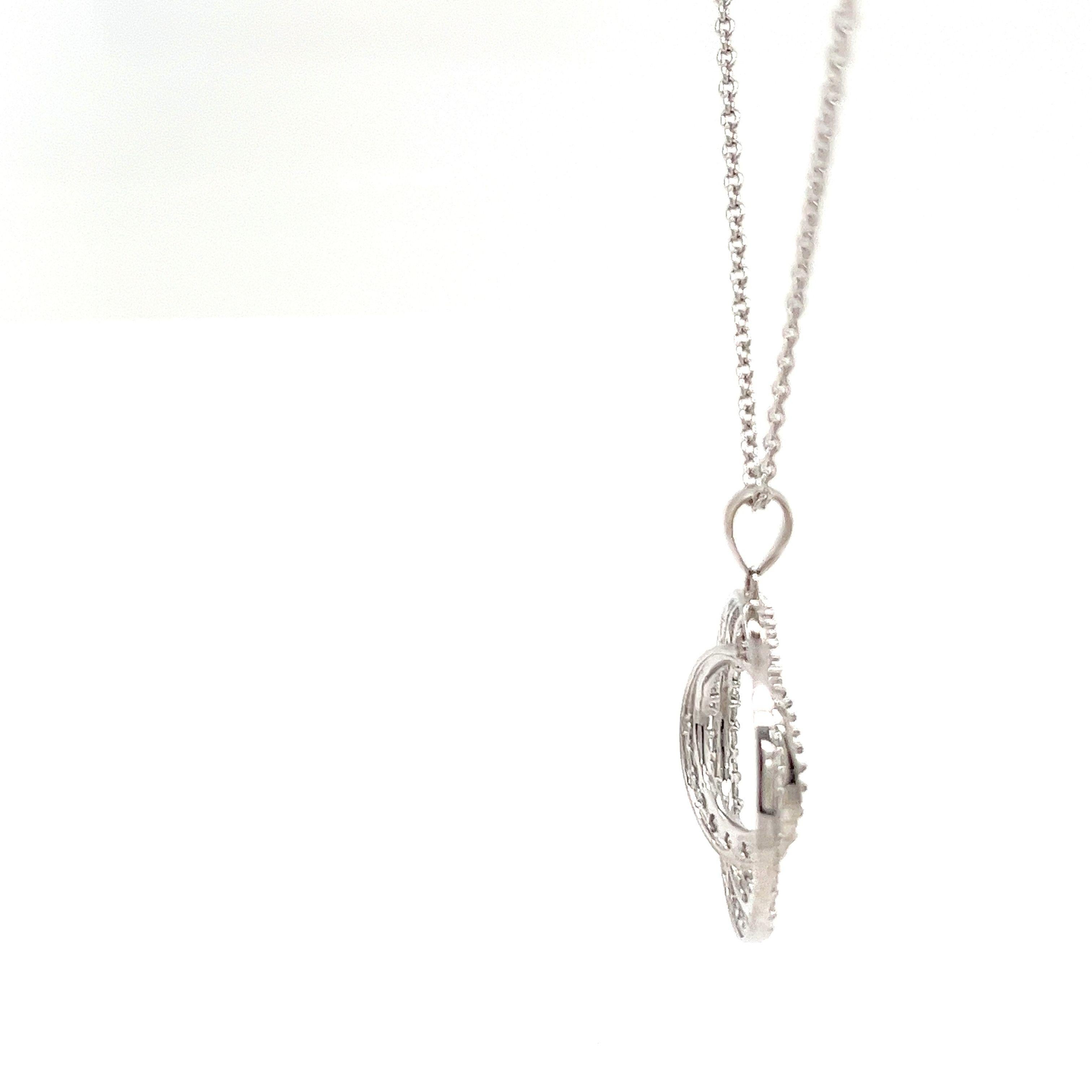 Pendentif circulaire en or blanc 18 carats serti de 0,50 carat de diamants Unisexe en vente