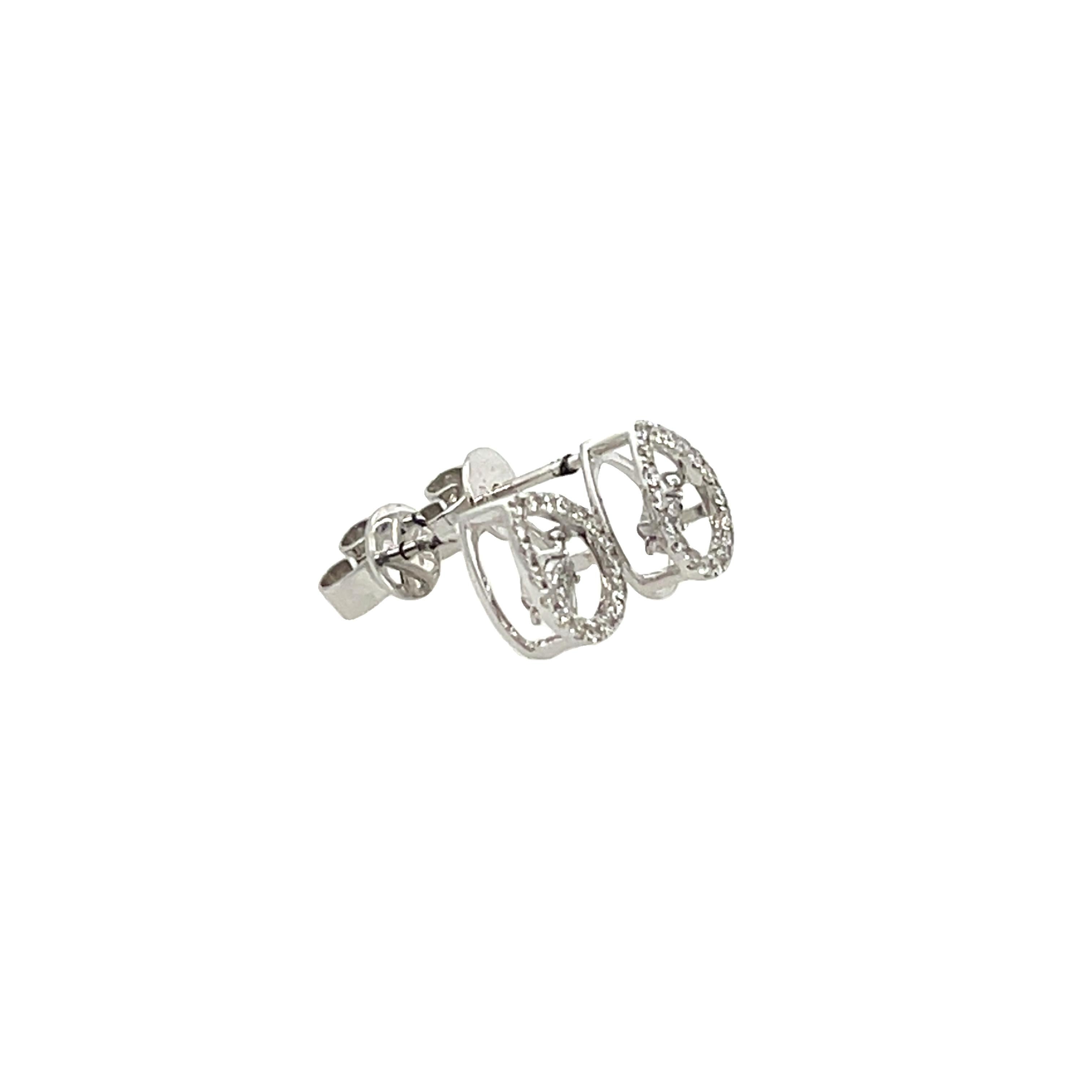 Taglio rotondo Orecchini a grappolo con diamanti in oro bianco 18ct, con diamanti naturali da 0,20ct in vendita