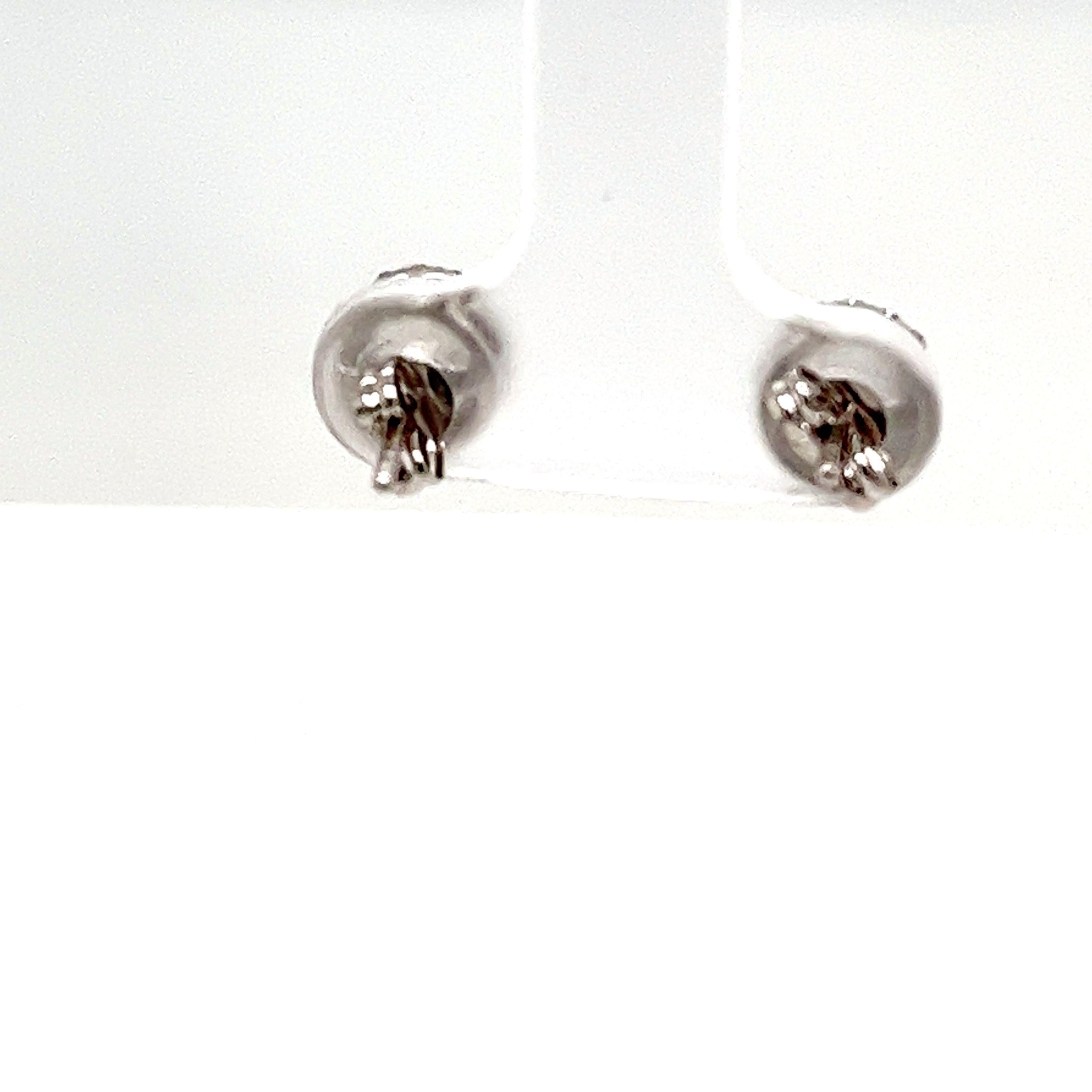 Orecchini con diamanti a grappolo in oro bianco 18ct, diamanti rotondi 0,53ct I/VS2 In condizioni ottime in vendita a London, GB