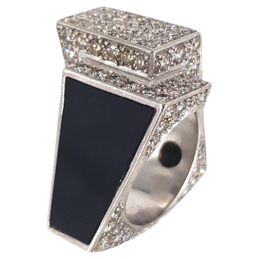 18CT White Gold Diamond Dress Ring