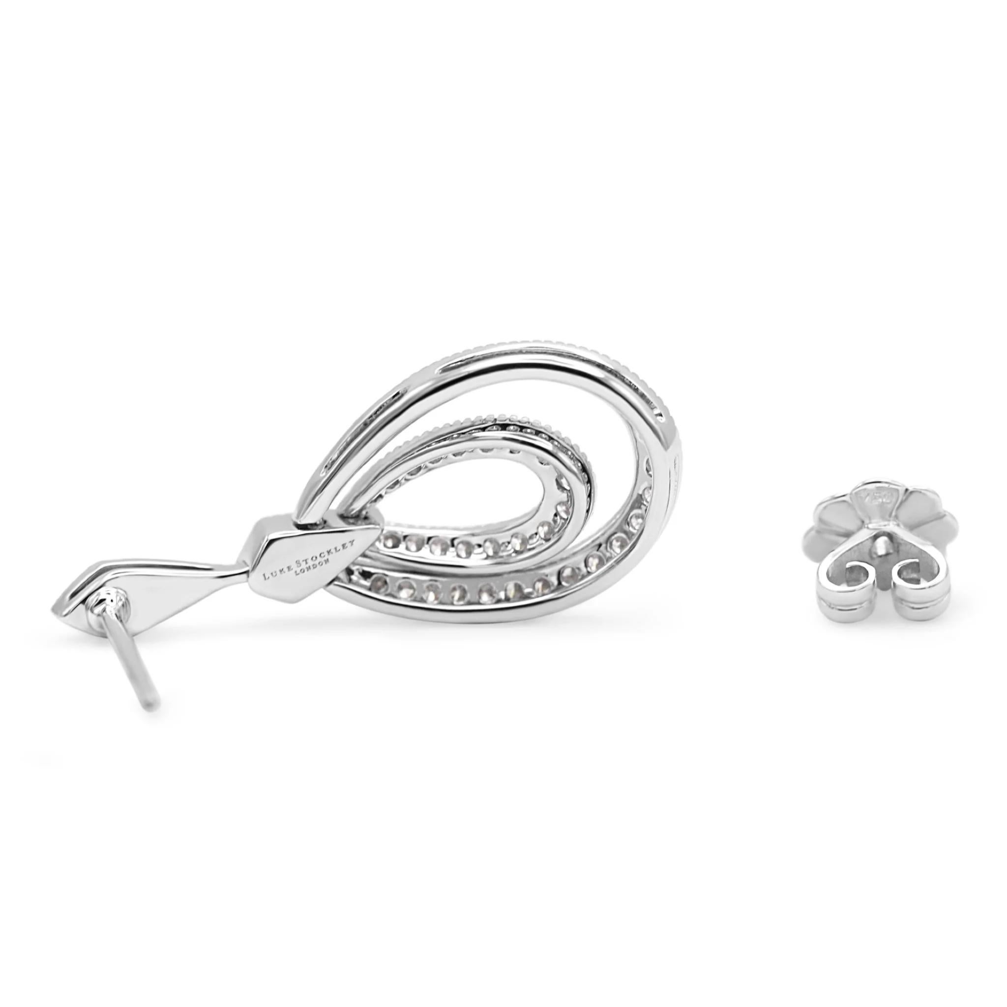 18ct White Gold Diamond Drop Earrings In Excellent Condition For Sale In Rugby, England