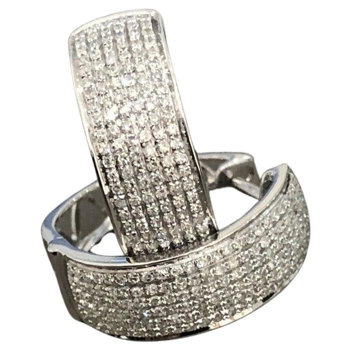 18ct White Gold Diamond Earrings 0.65ct Hoops Huggies VS Clarity For Sale