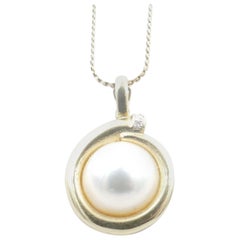 18ct White Gold Diamond Encrusted Pearl Pendant Necklace
